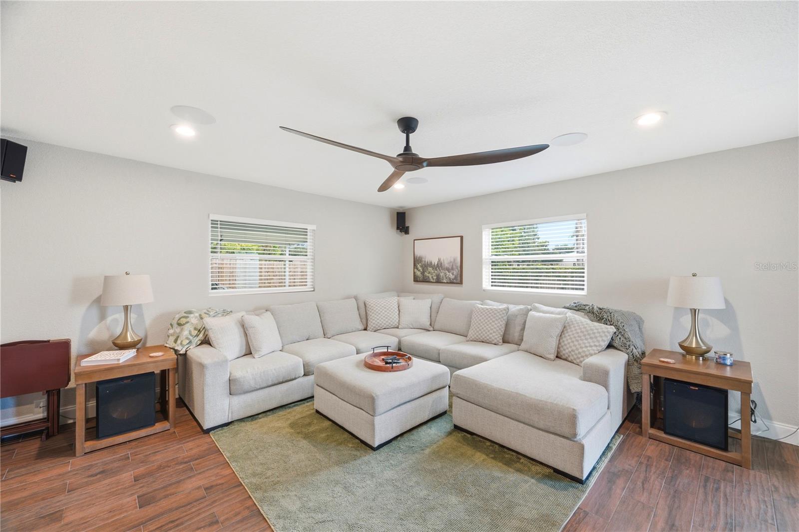 SUN COAST ESTATES - Residential