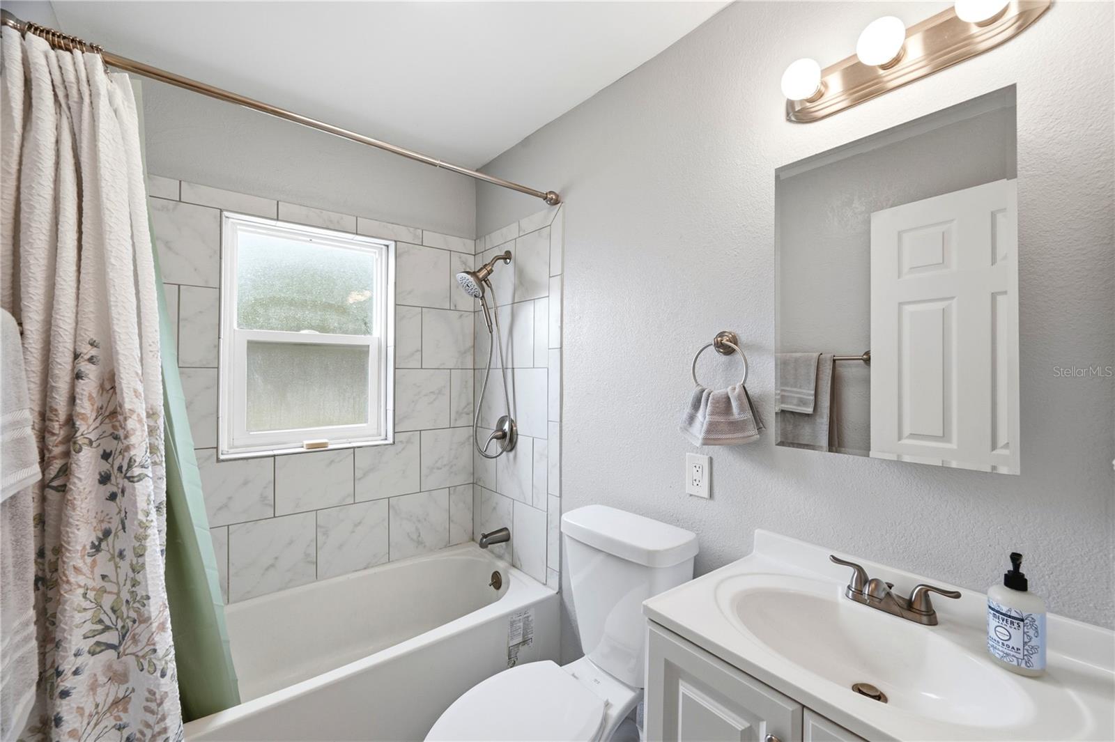 SUN COAST ESTATES - Residential