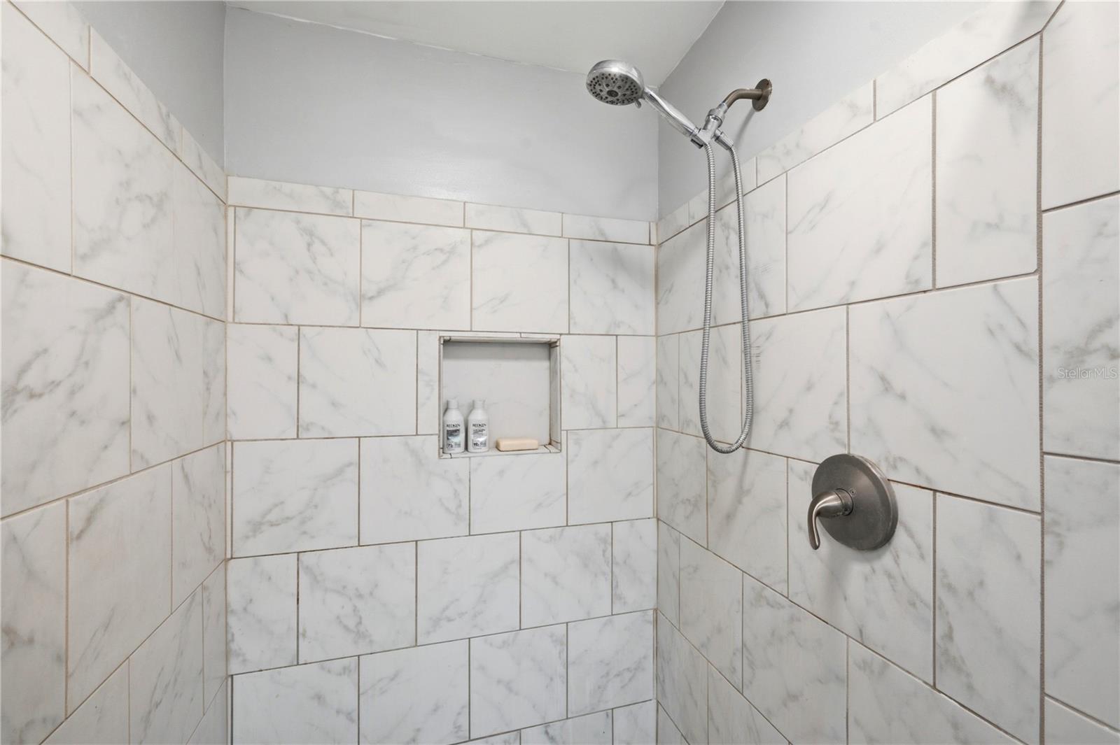 SUN COAST ESTATES - Residential