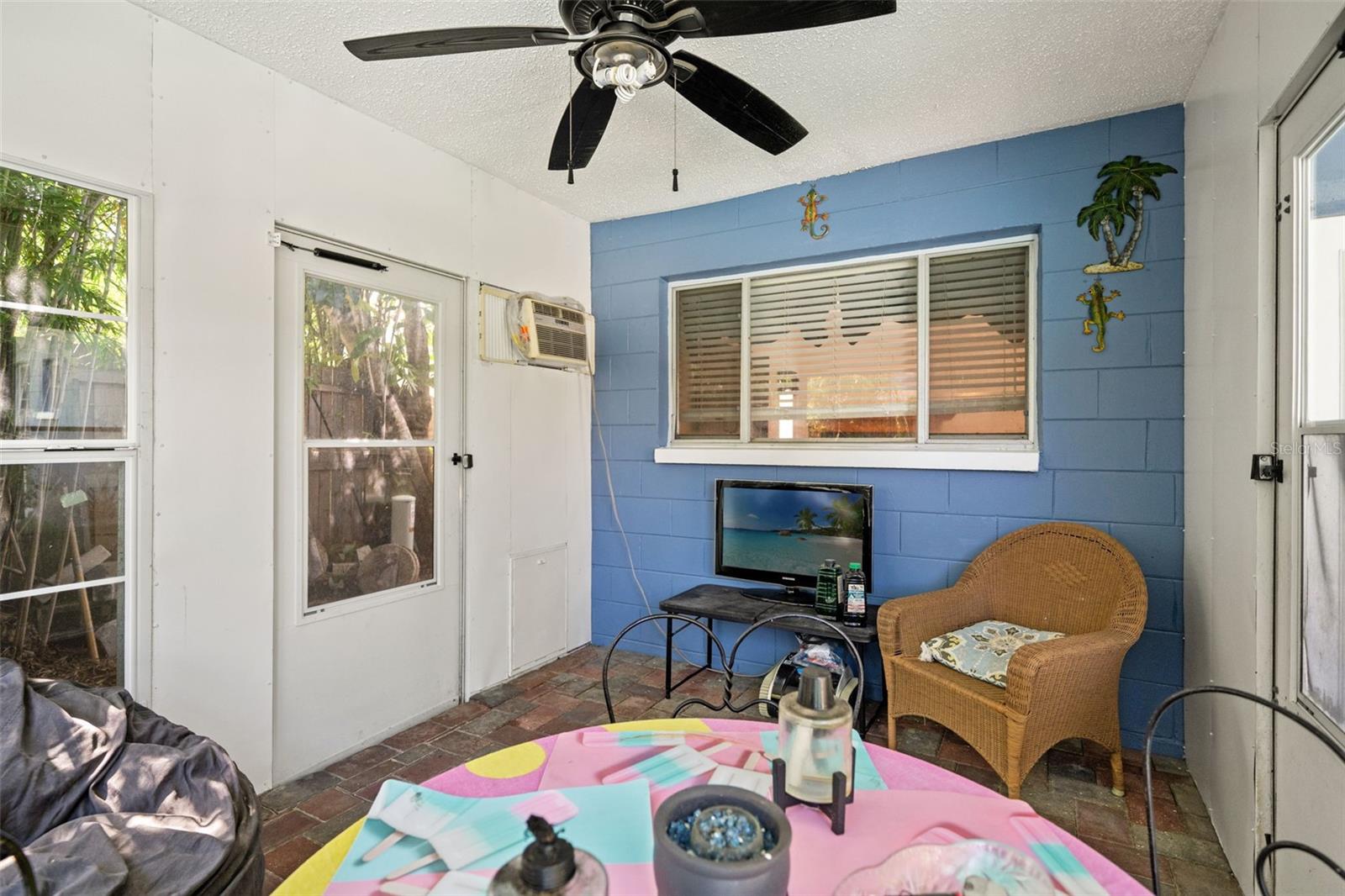 PINEBROOK ESTATES - Residential