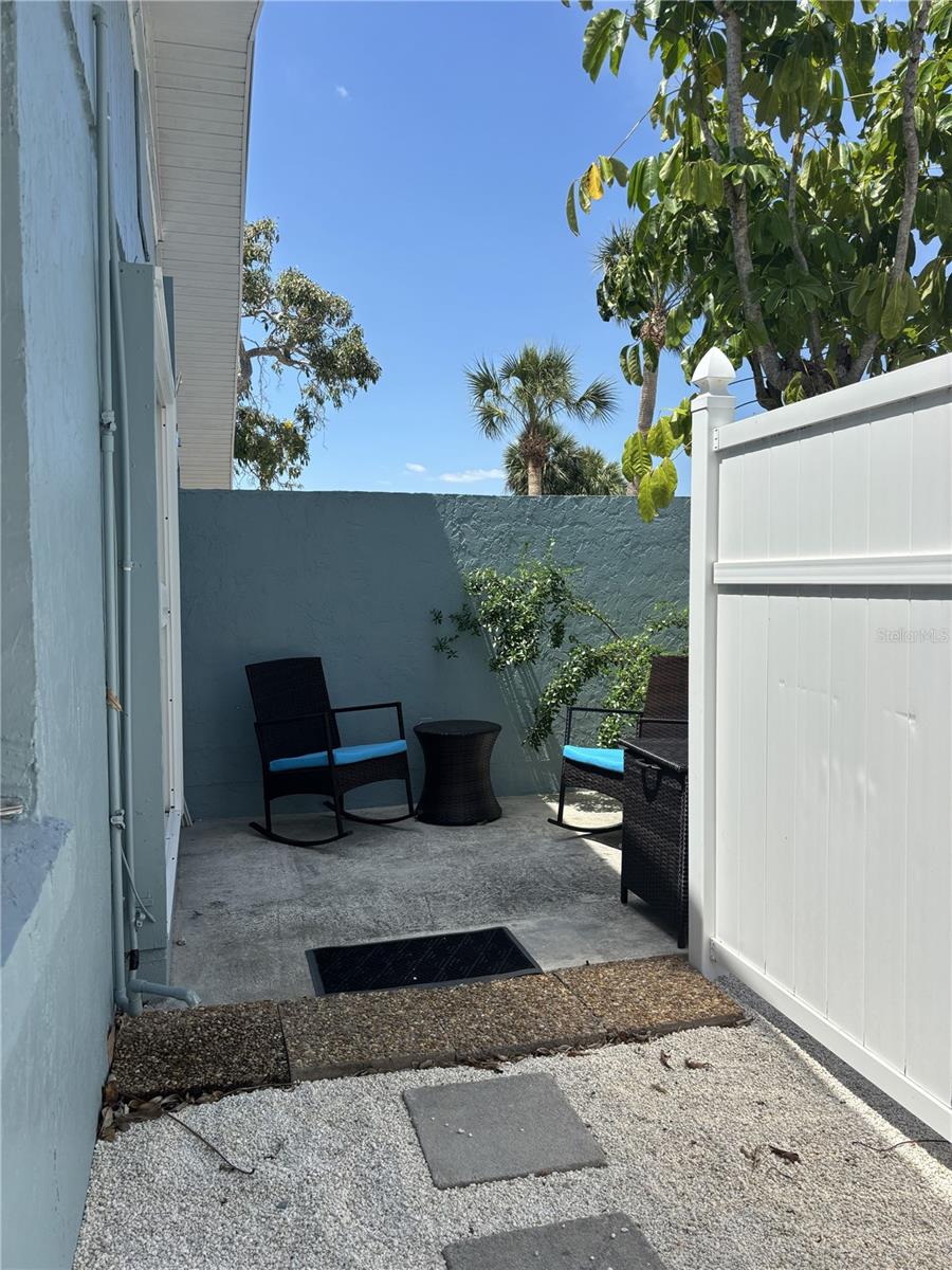 PELICAN GARDENS - Residential