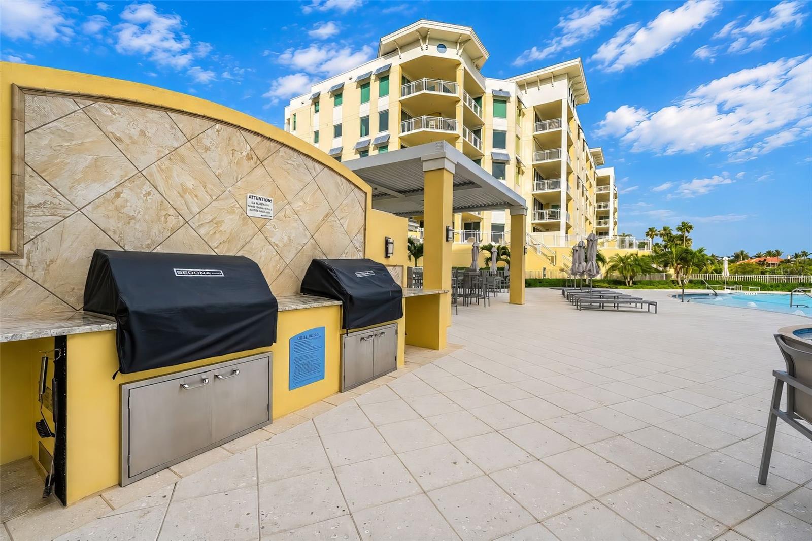 SUNSET POINTE AT COLLANY KEY III CONDO - Residential