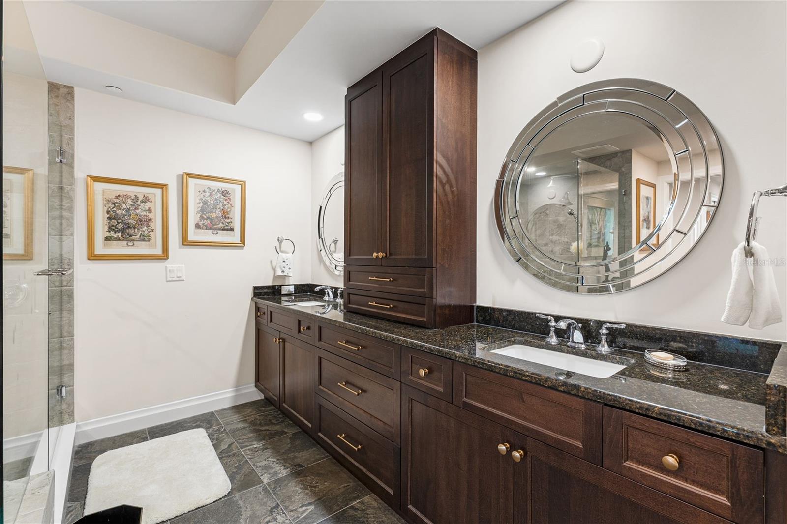 SUNSET POINTE AT COLLANY KEY III CONDO - Residential