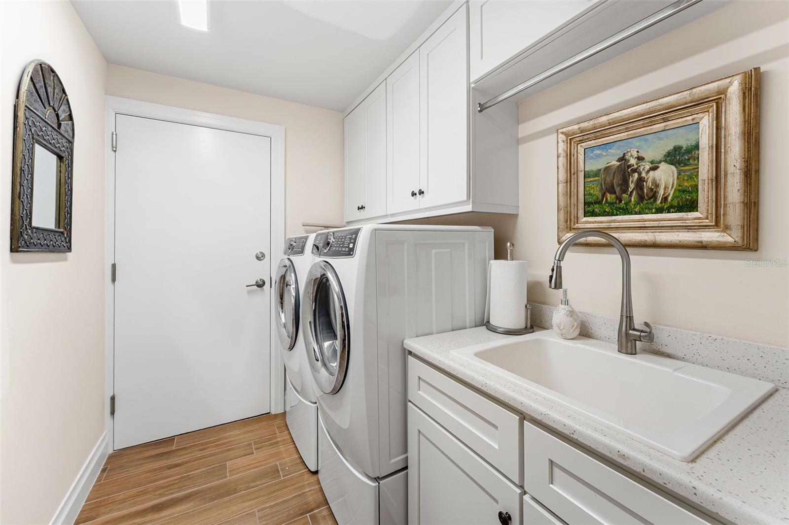 SUNSET POINTE AT COLLANY KEY III CONDO - Residential