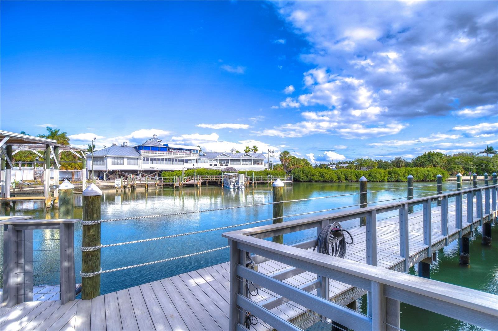 SUNSET POINTE AT COLLANY KEY III CONDO - Residential