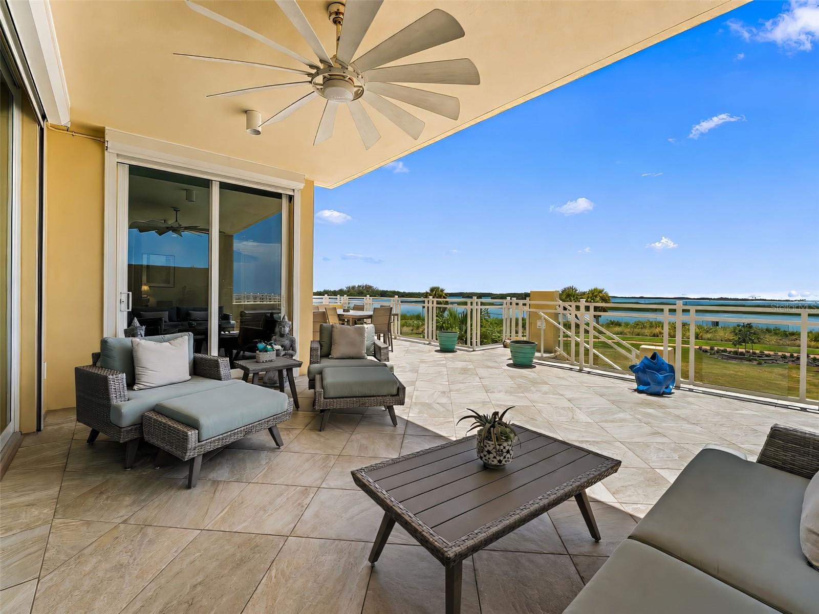 SUNSET POINTE AT COLLANY KEY III CONDO - Residential
