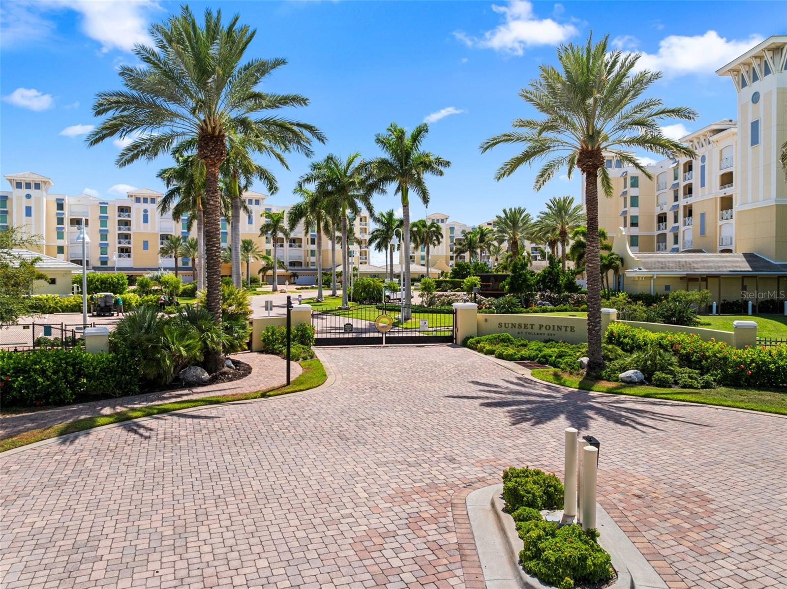SUNSET POINTE AT COLLANY KEY III CONDO - Residential