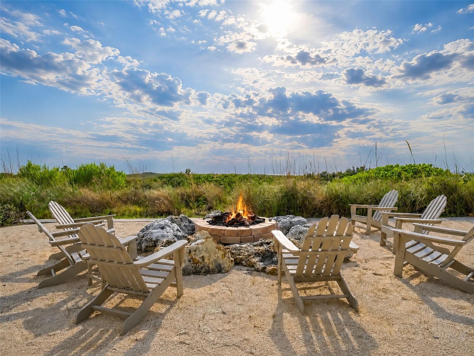 SUNSET POINTE AT COLLANY KEY III CONDO - Residential