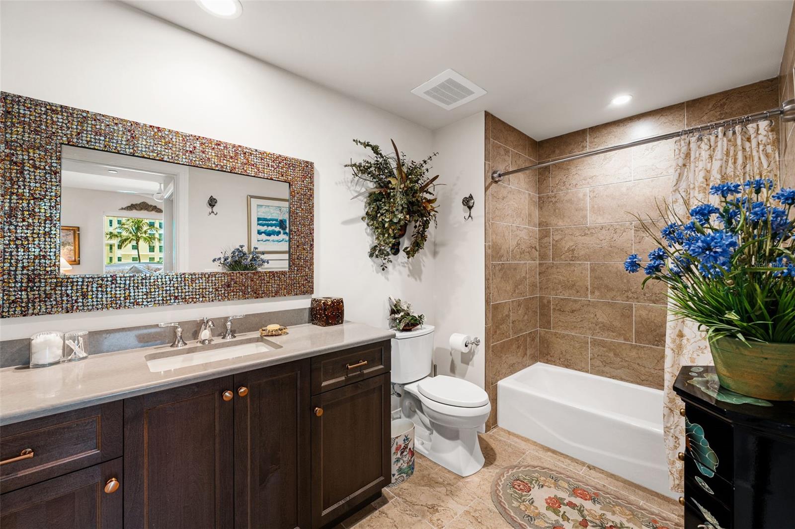 SUNSET POINTE AT COLLANY KEY III CONDO - Residential