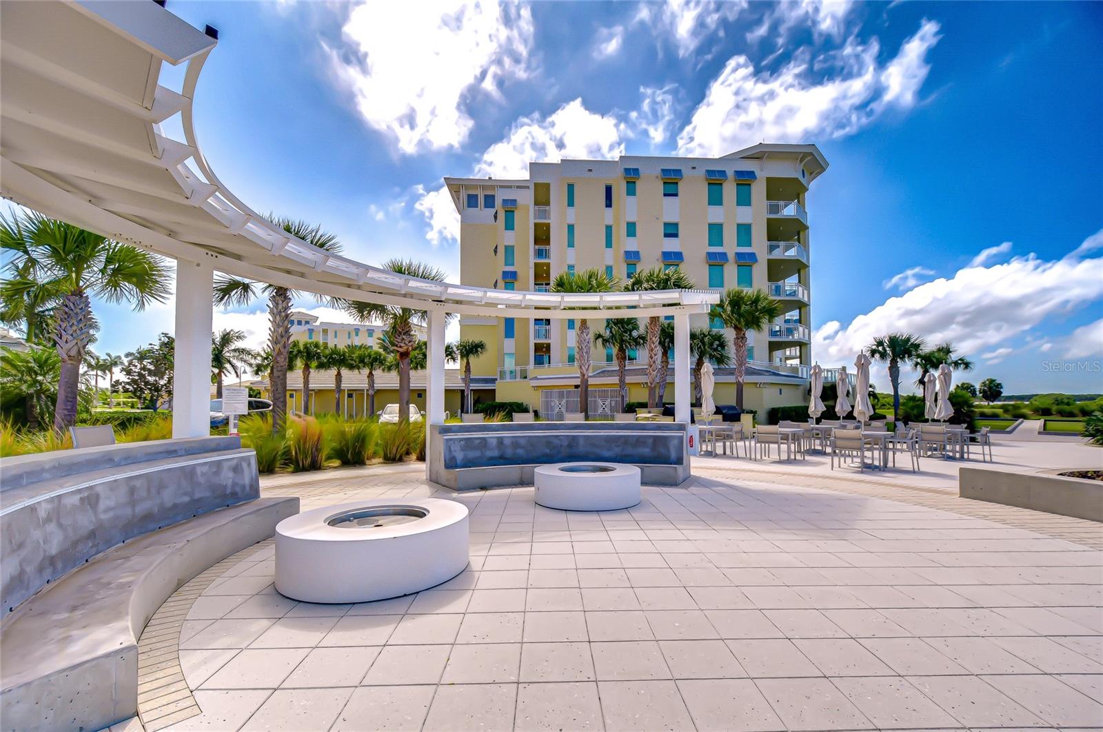SUNSET POINTE AT COLLANY KEY III CONDO - Residential