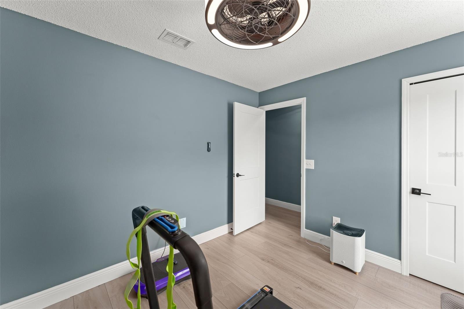 CRYSTAL CREEK UNIT 1 - Residential