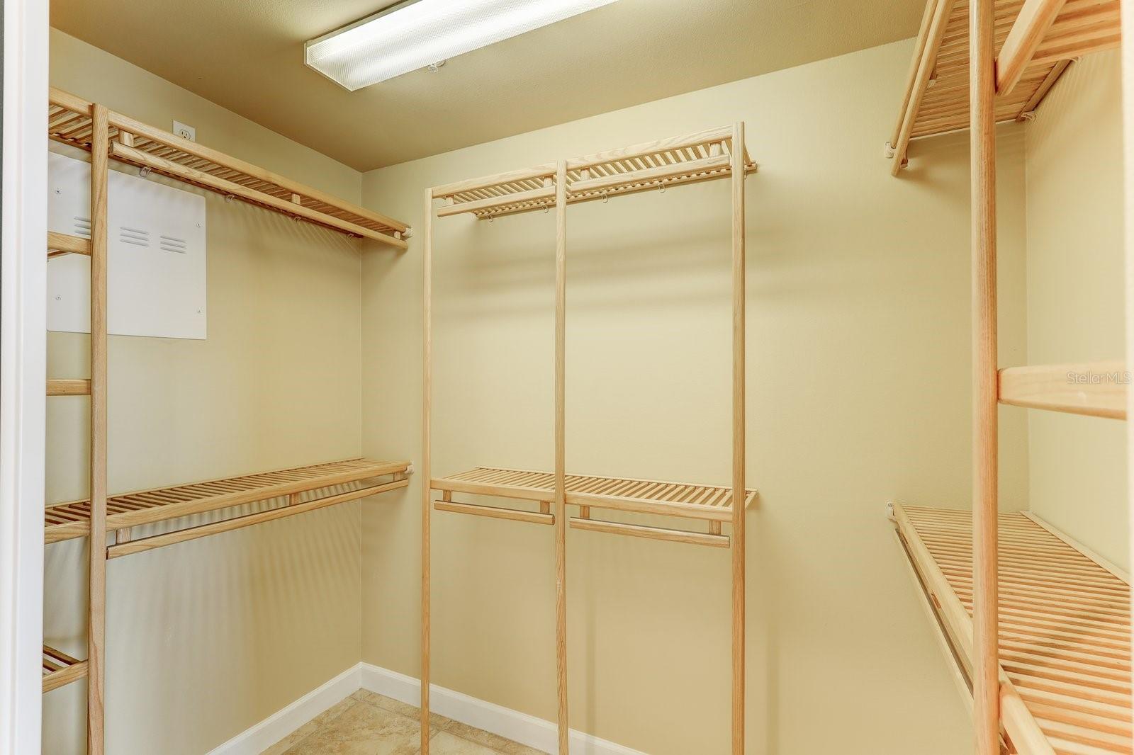 VIZCAYA HEIGHTS CONDO OR 6575 1315 - Residential