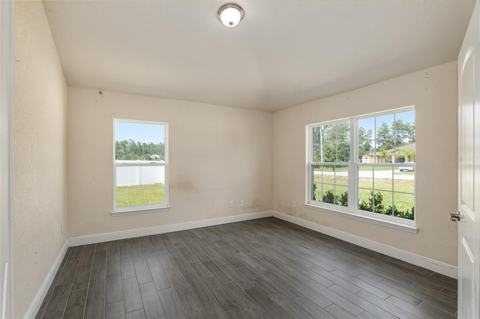 OCALA WATERWAY ESTATE - Residential
