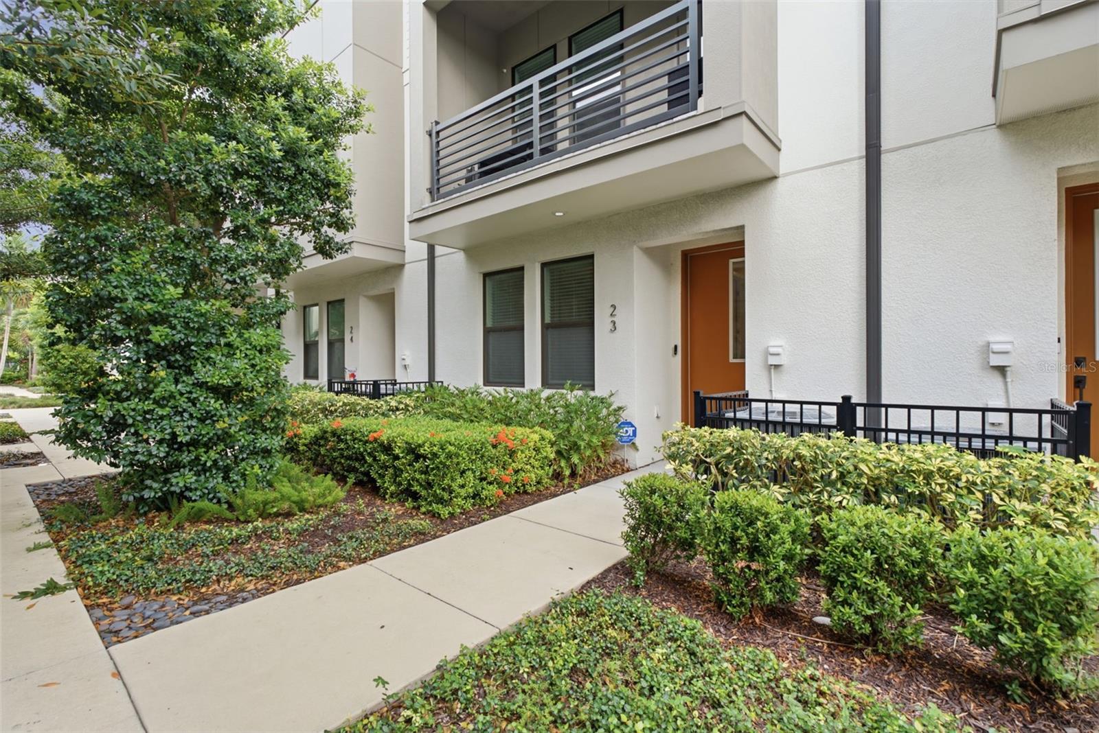 WESTSHORE VILLAGE TWNHMS - Residential