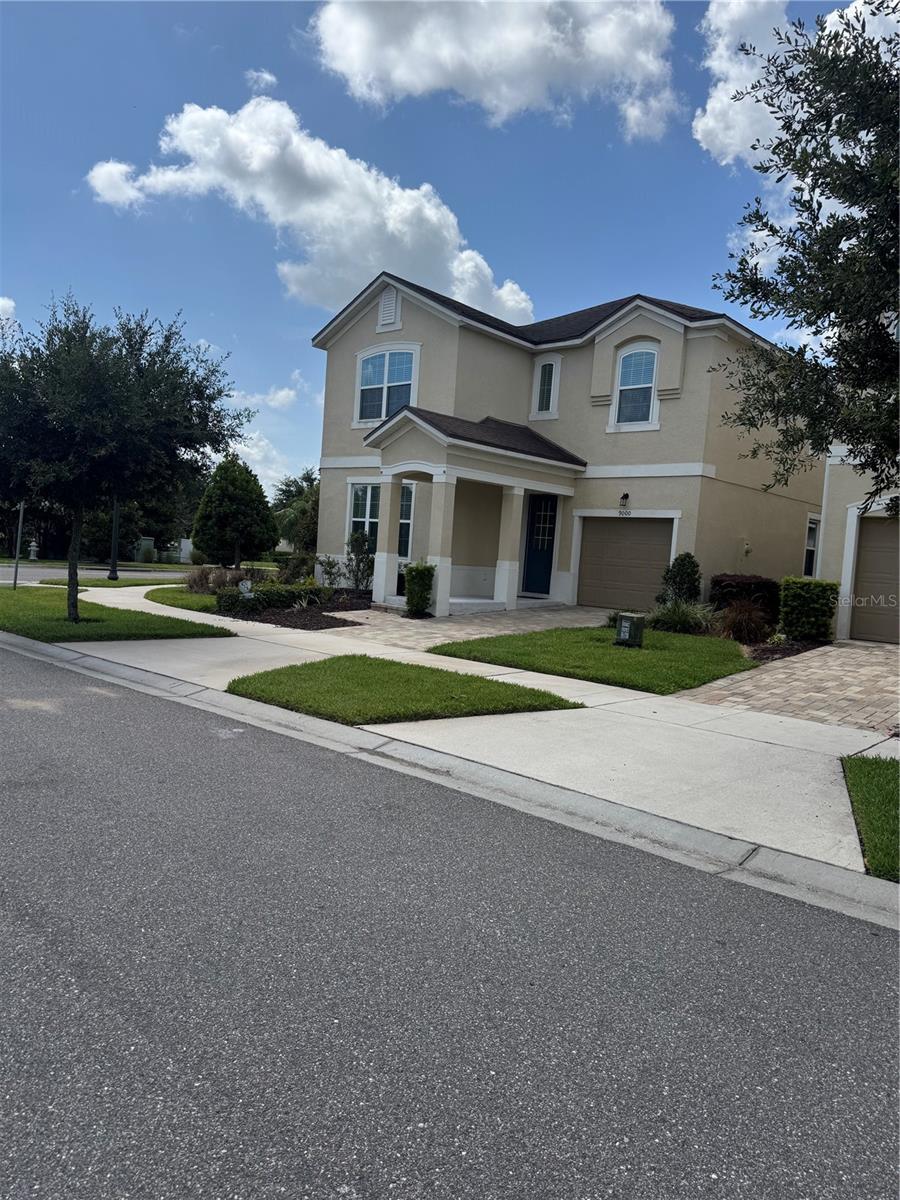 This beautiful home built 2018 with 6 bedrooms and 4.5 bathrooms located in Solara Resort Community a resort style vacation rental or can be investment property. Solara Resort features one of the most amazing clubhouse amenities. Gated entrance, full water complex, splash pad & water slide, Flow Rider Surf & Wake Stimulator, basket ball court, sand volleyball court , fitness center, game room, playground, restaurant & bars, and much more. Located perfectly off US-192, easy access to I-4 and US-27, just 8 minutes to world class theme park, Disney and short
commute to Orlando Area location SeaWorld, Universal Studio and local beaches