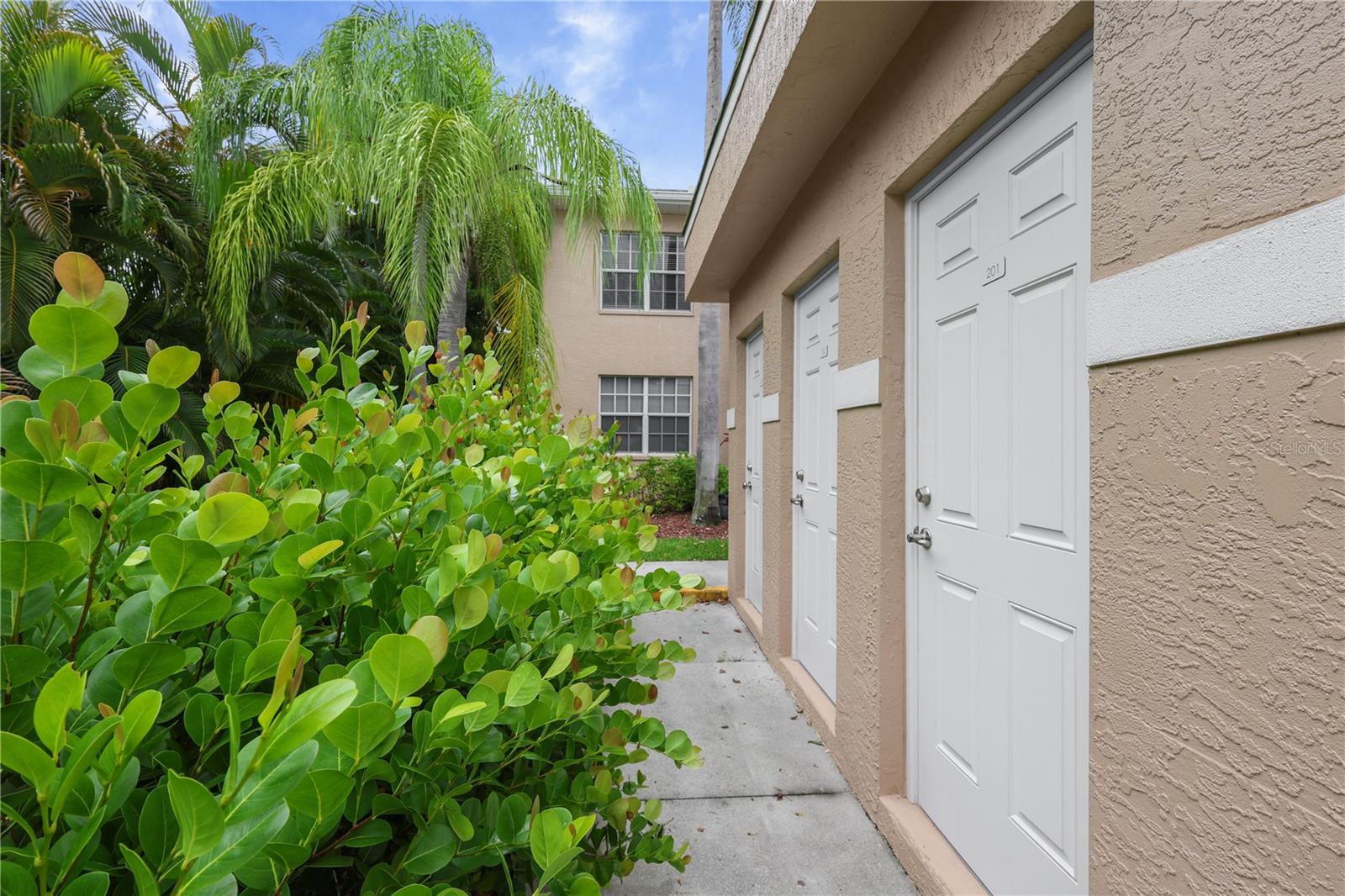 CYPRESS LAKE COUNTRY CLUB - Residential