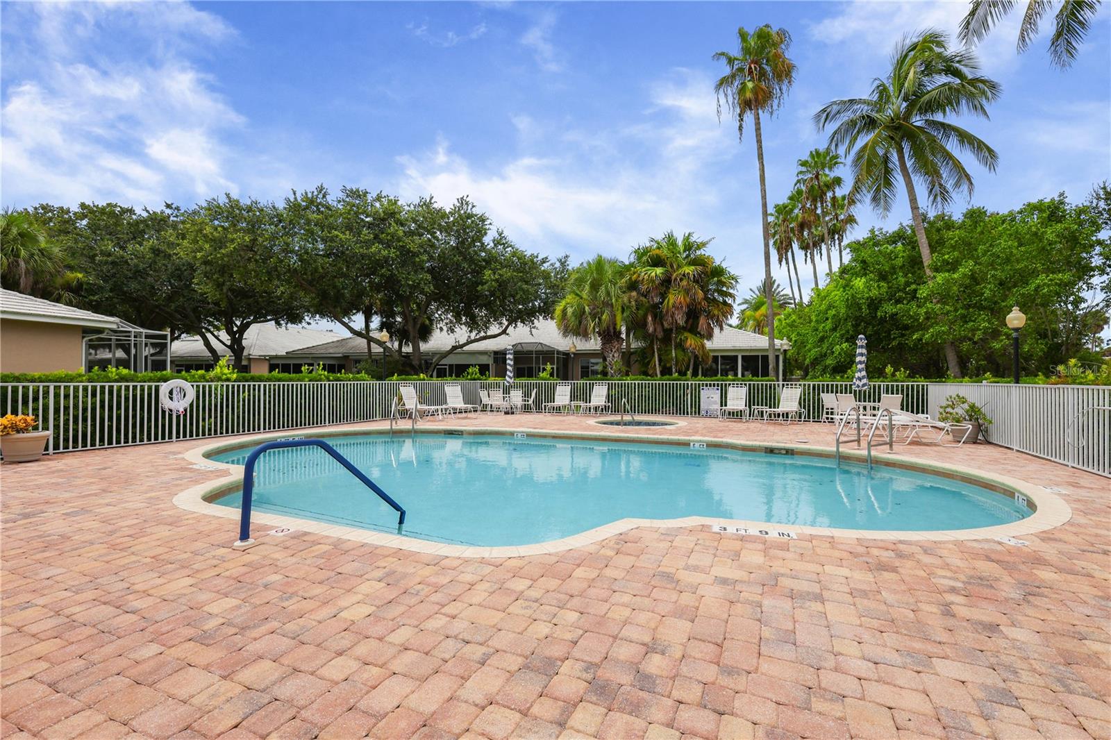 CYPRESS LAKE COUNTRY CLUB - Residential
