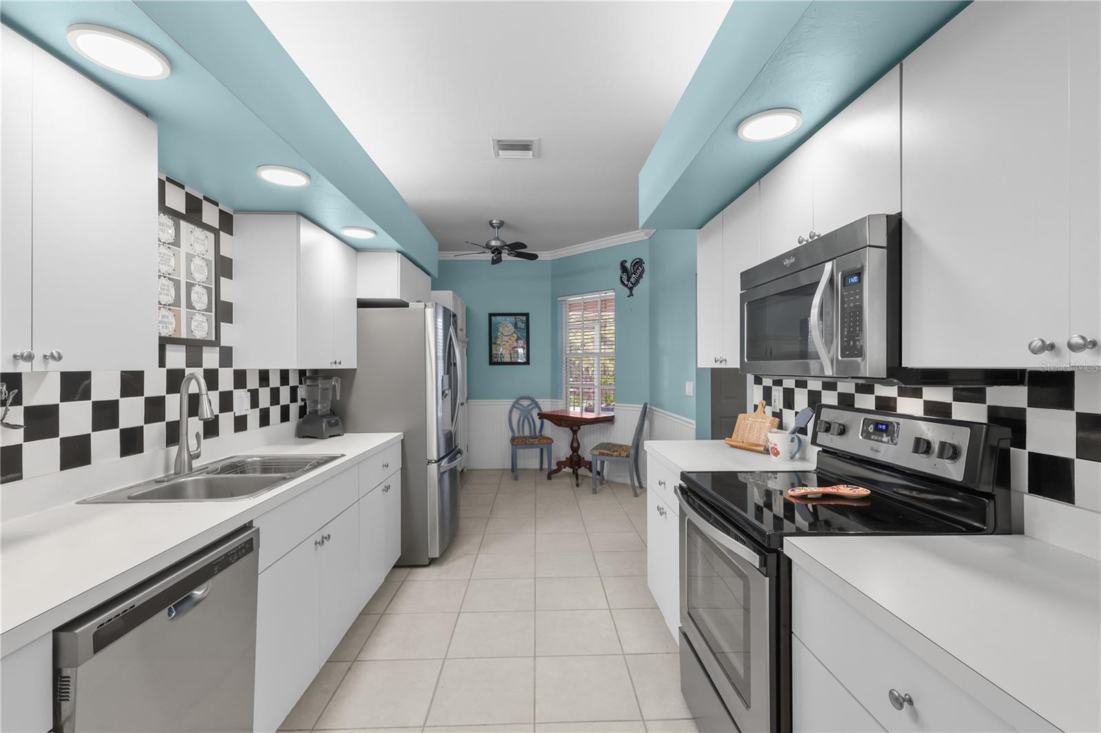 CYPRESS LAKE COUNTRY CLUB - Residential