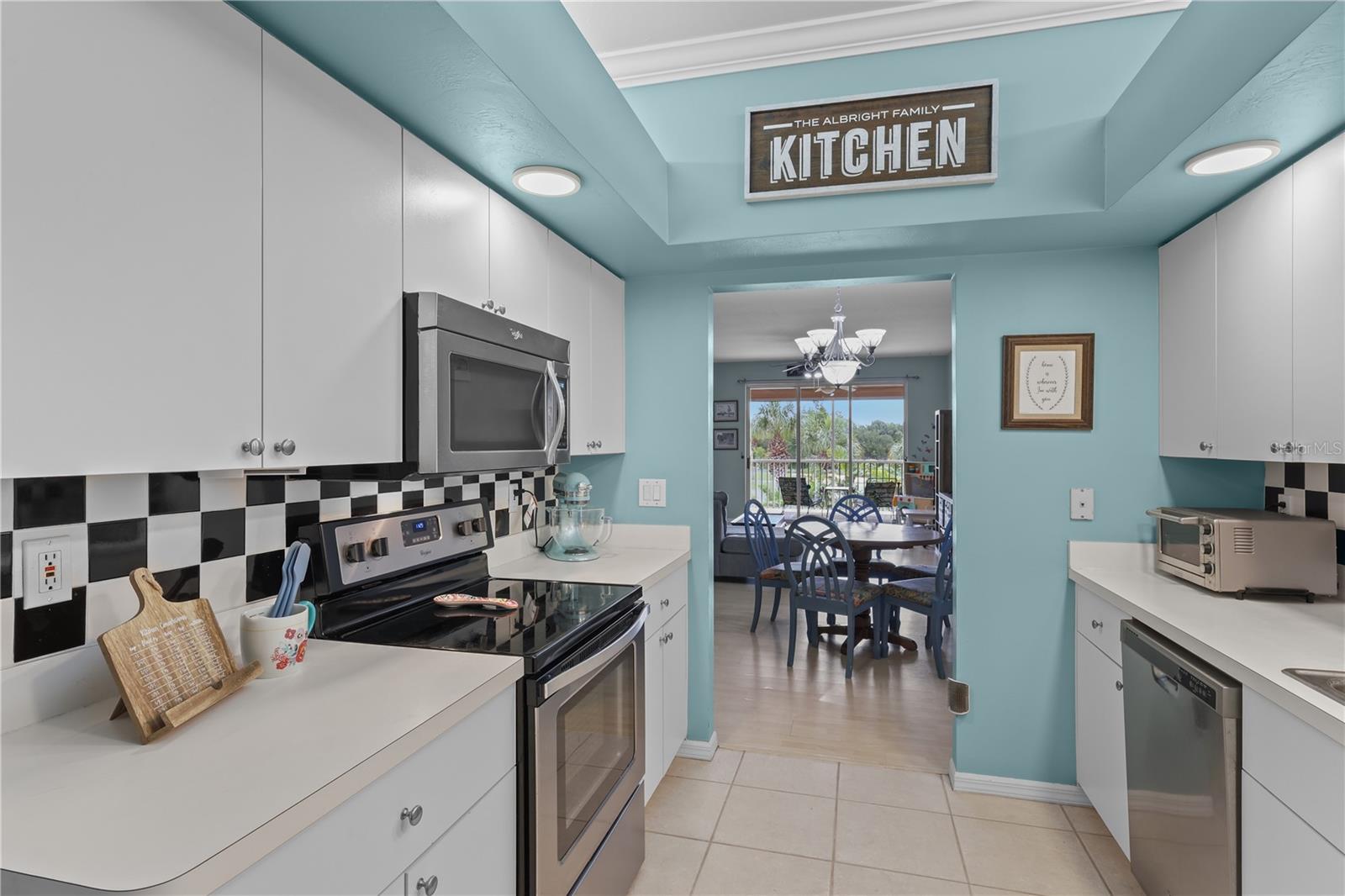 CYPRESS LAKE COUNTRY CLUB - Residential