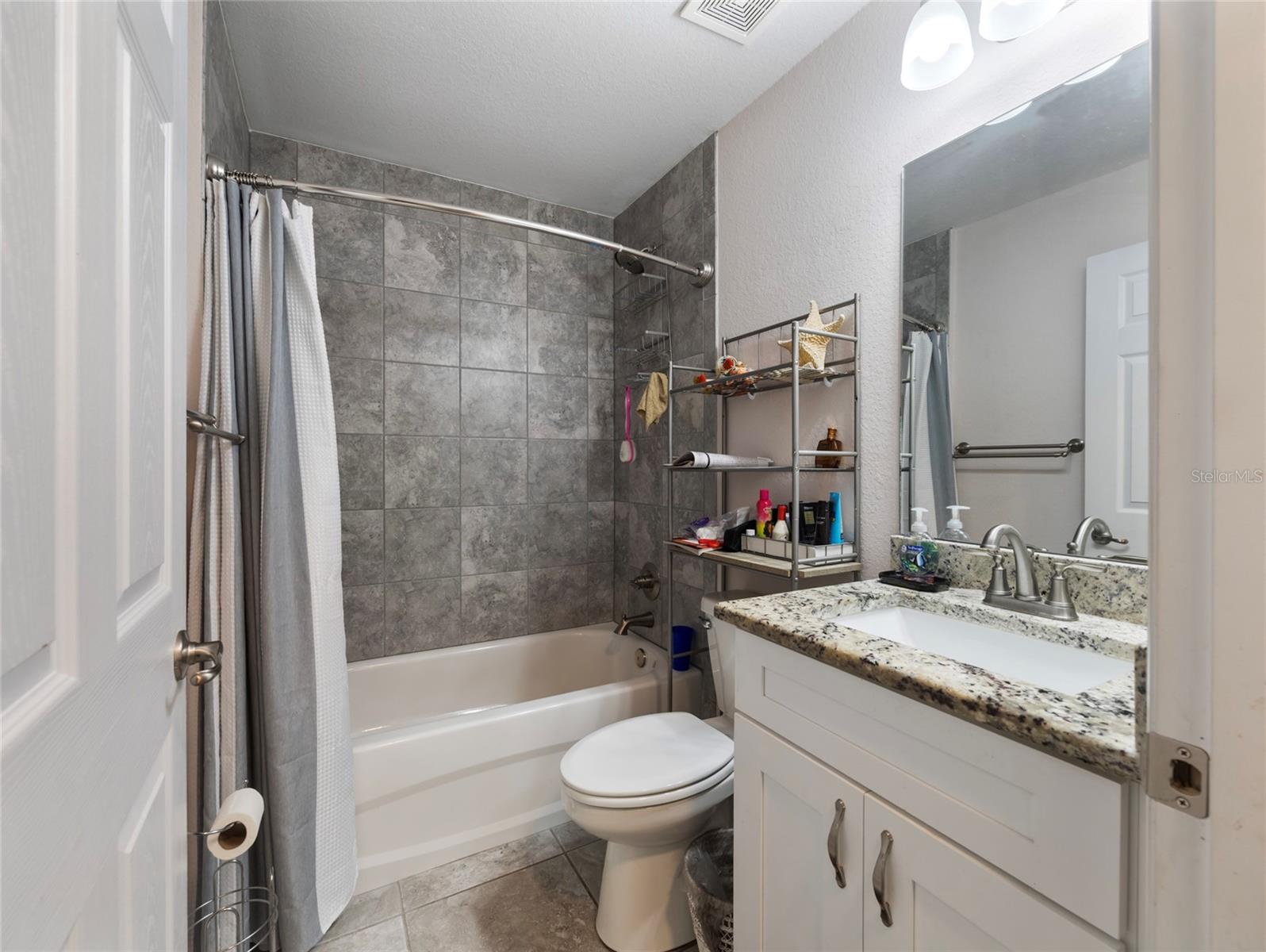 ORANGE BLOSSOM HILLS UN 14 - Residential Lease