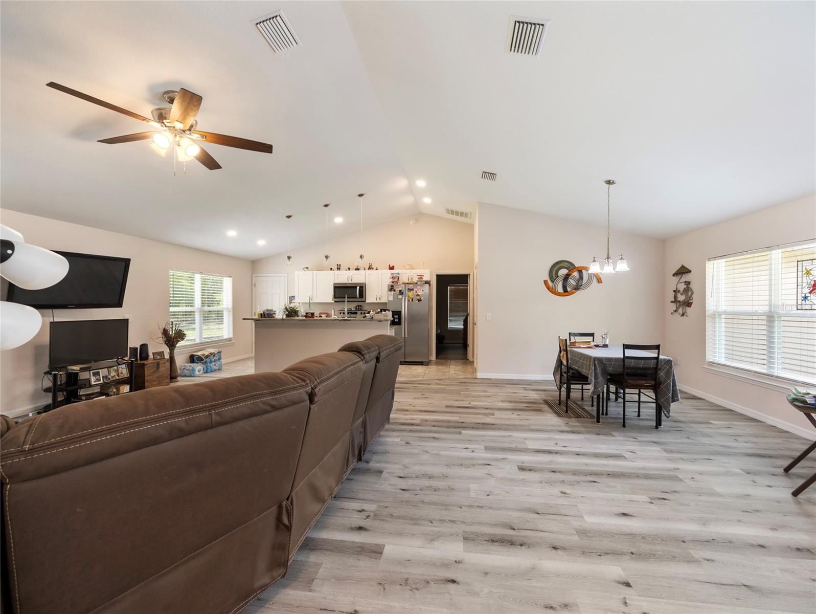 ORANGE BLOSSOM HILLS UN 14 - Residential Lease