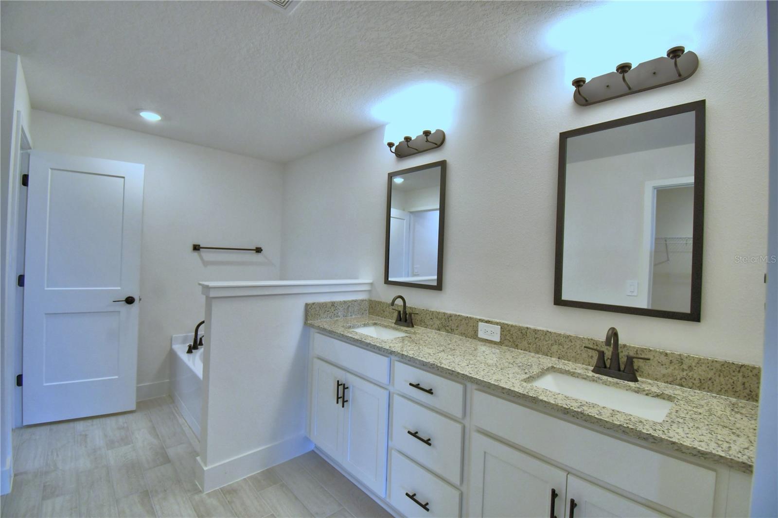 CADENCE CROSSING - Residential