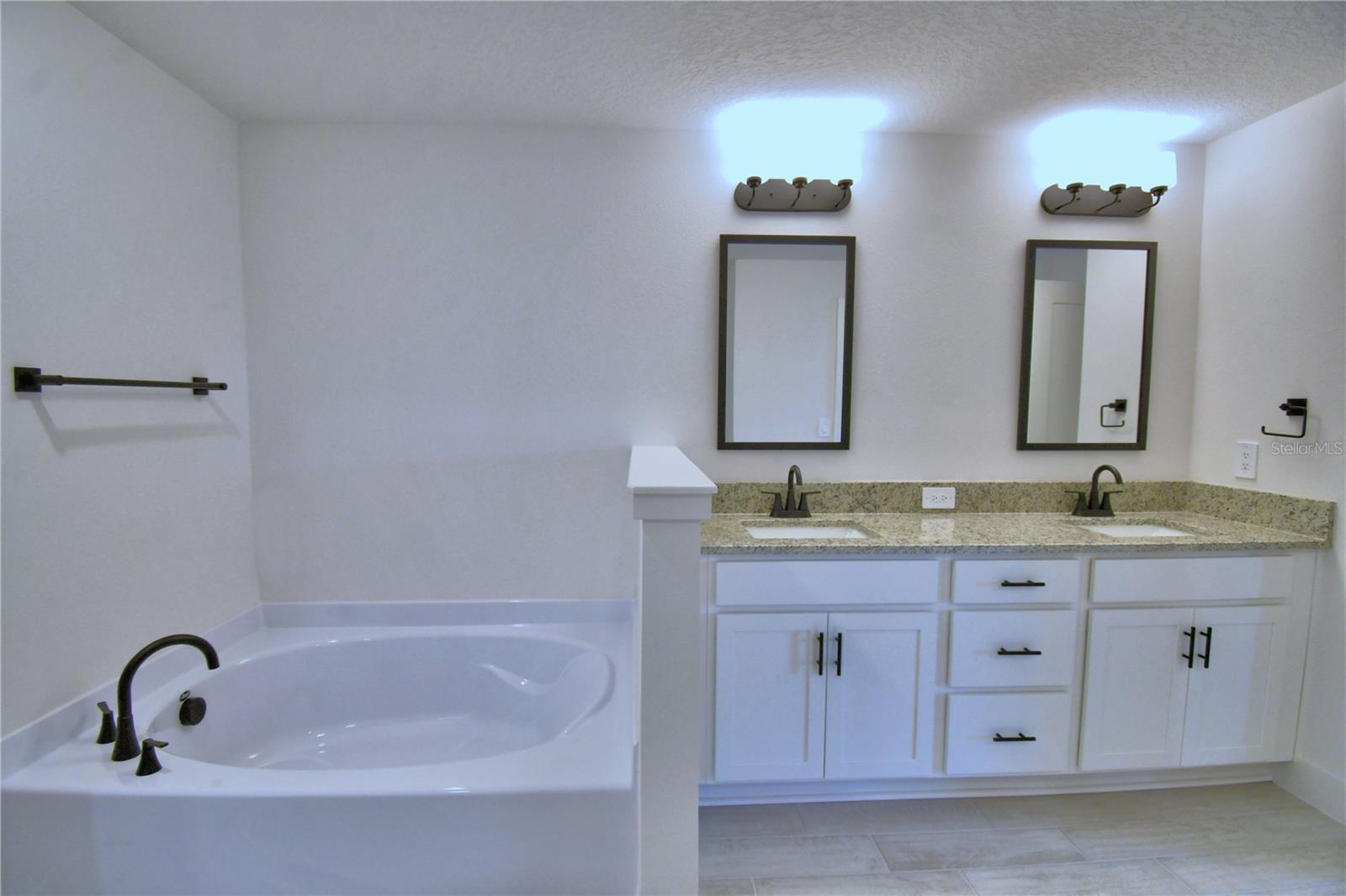 CADENCE CROSSING - Residential