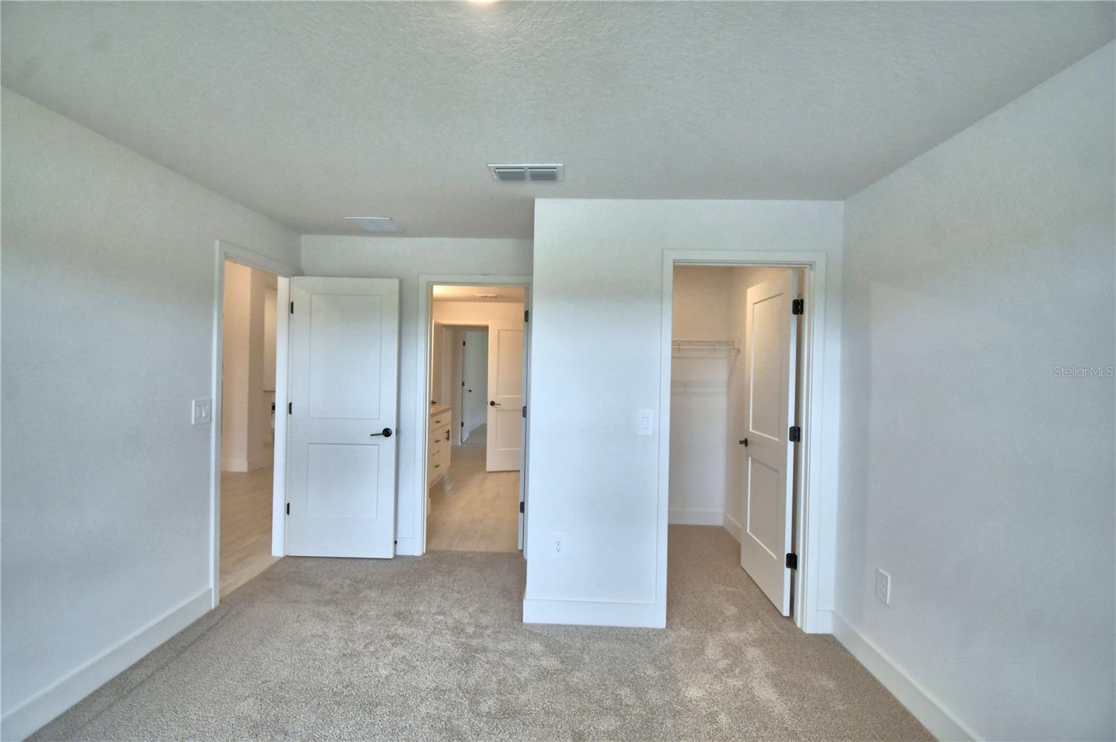 CADENCE CROSSING - Residential