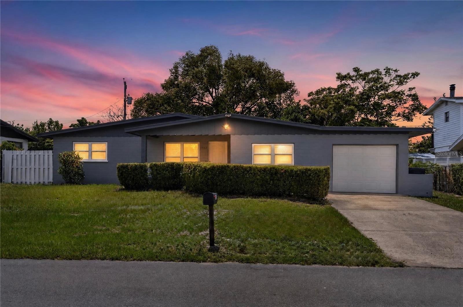 BEVERLY HILLS UNIT 07 - Residential