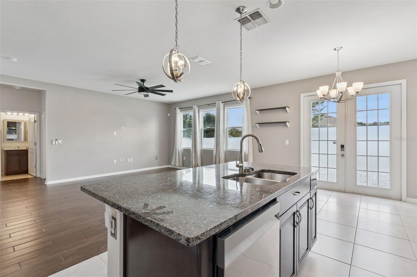 OAK RIDGE - Residential