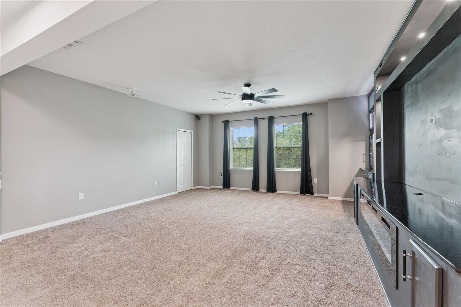 OAK RIDGE - Residential