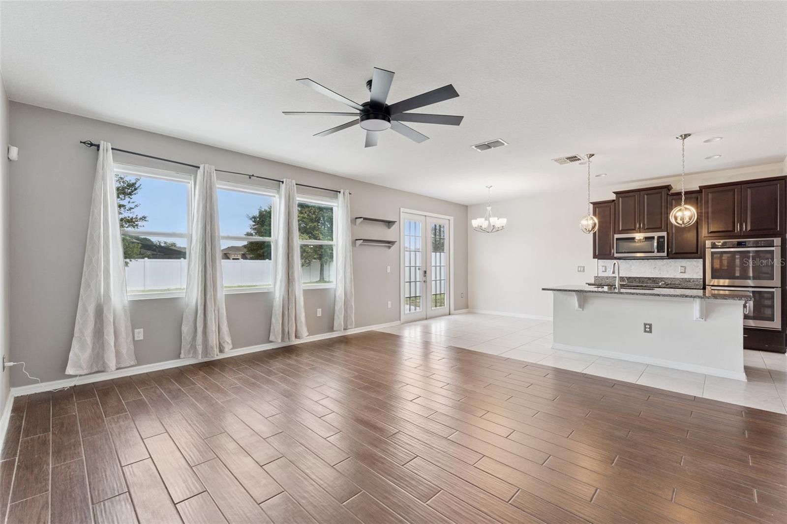 OAK RIDGE - Residential