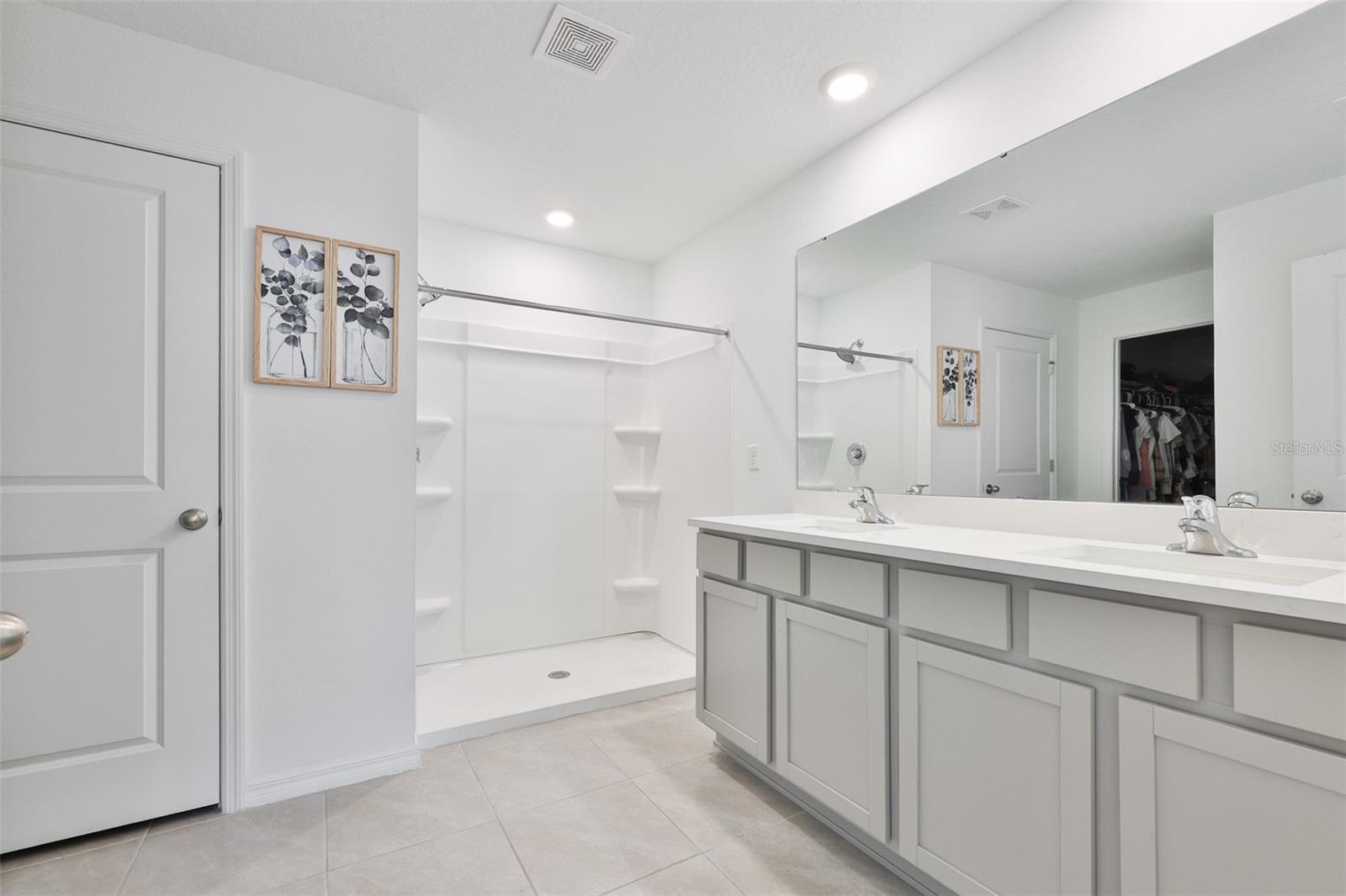NORTH PARK ISLE PH 2B & 3A - Residential