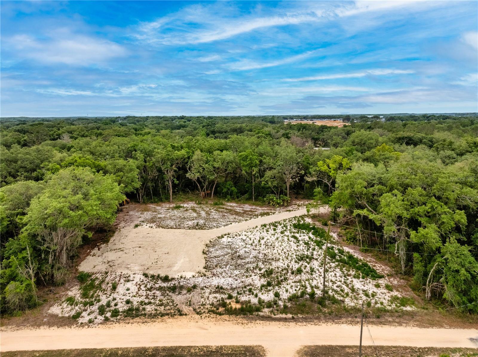 SILVER LAKE ESTATES - Land