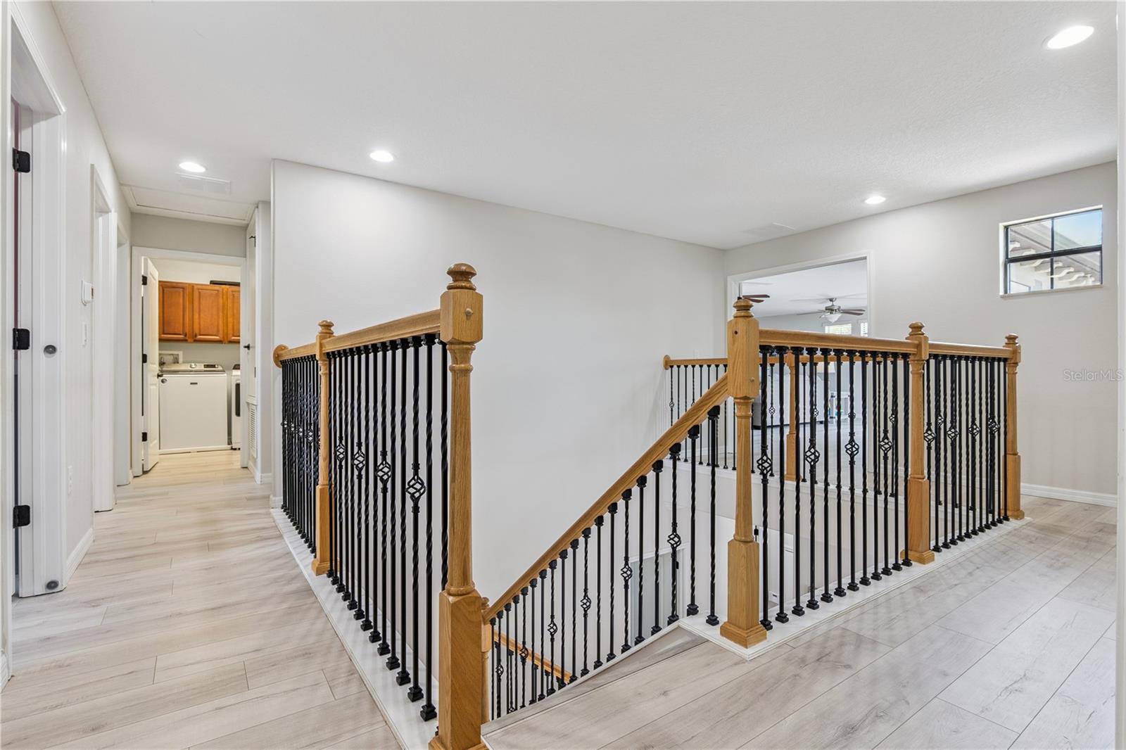 HEATHROW COUNTRY ESTATE HOMES - Residential