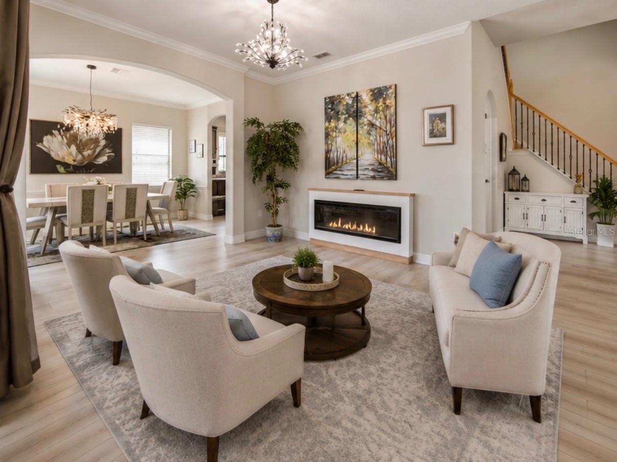 HEATHROW COUNTRY ESTATE HOMES - Residential