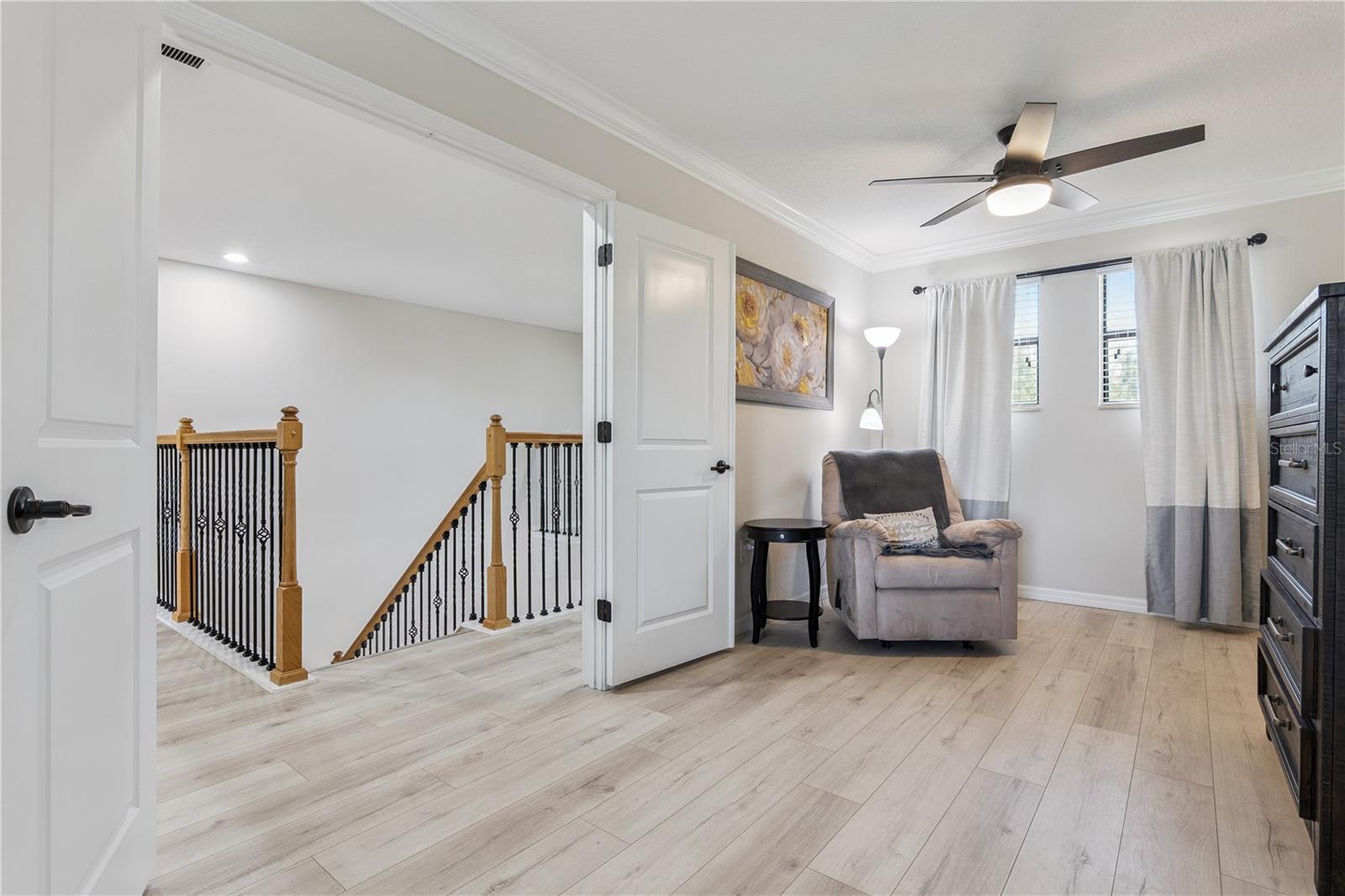 HEATHROW COUNTRY ESTATE HOMES - Residential