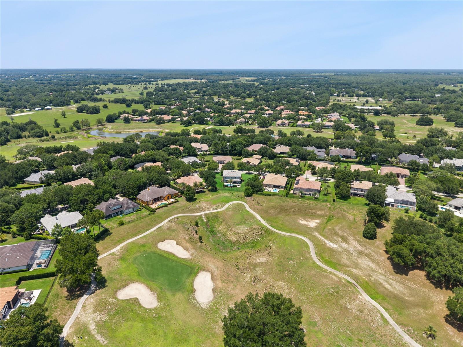 HEATHROW COUNTRY ESTATE HOMES - Residential