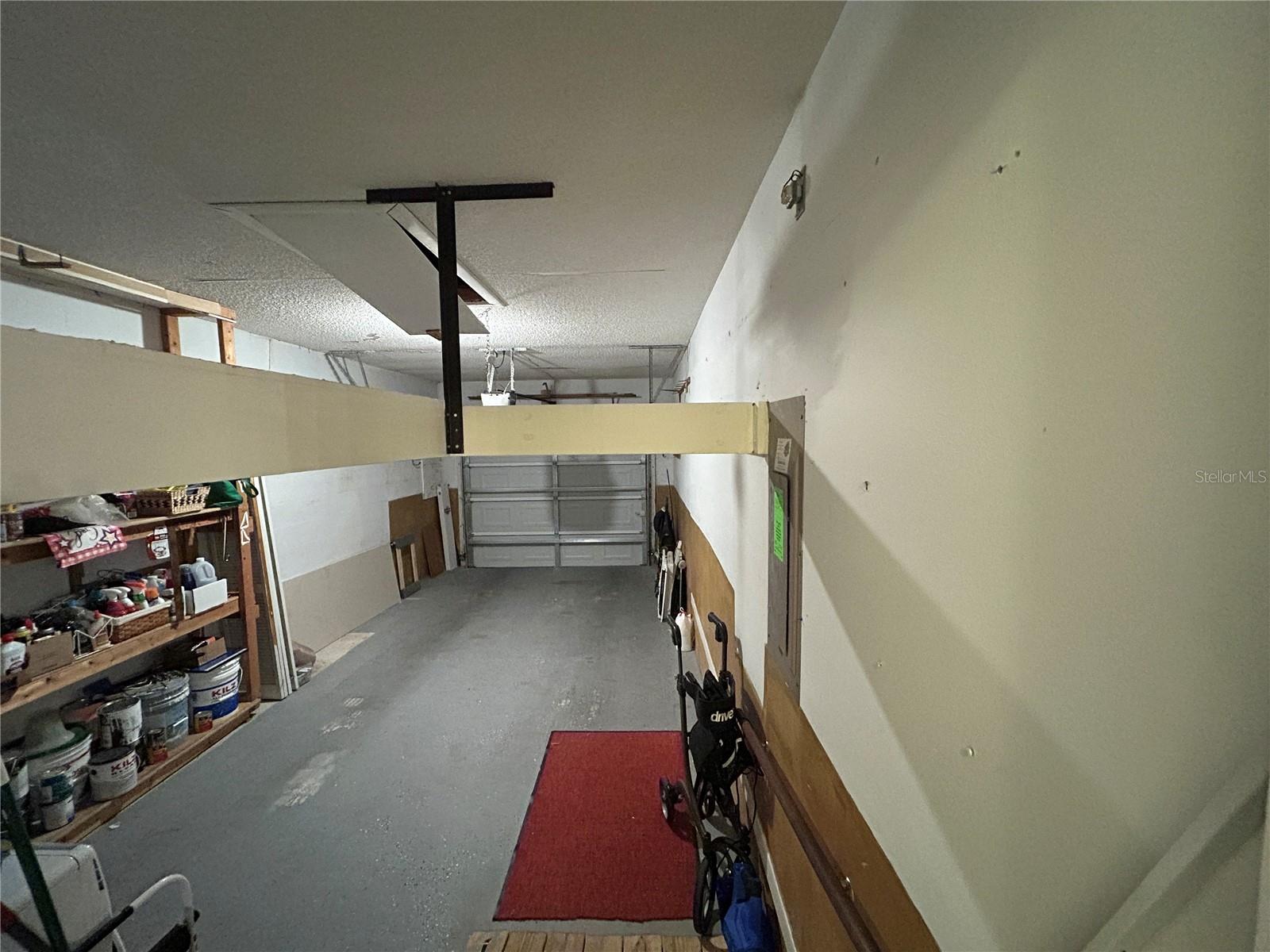 CIRCLE SQUARE WOODS - Residential