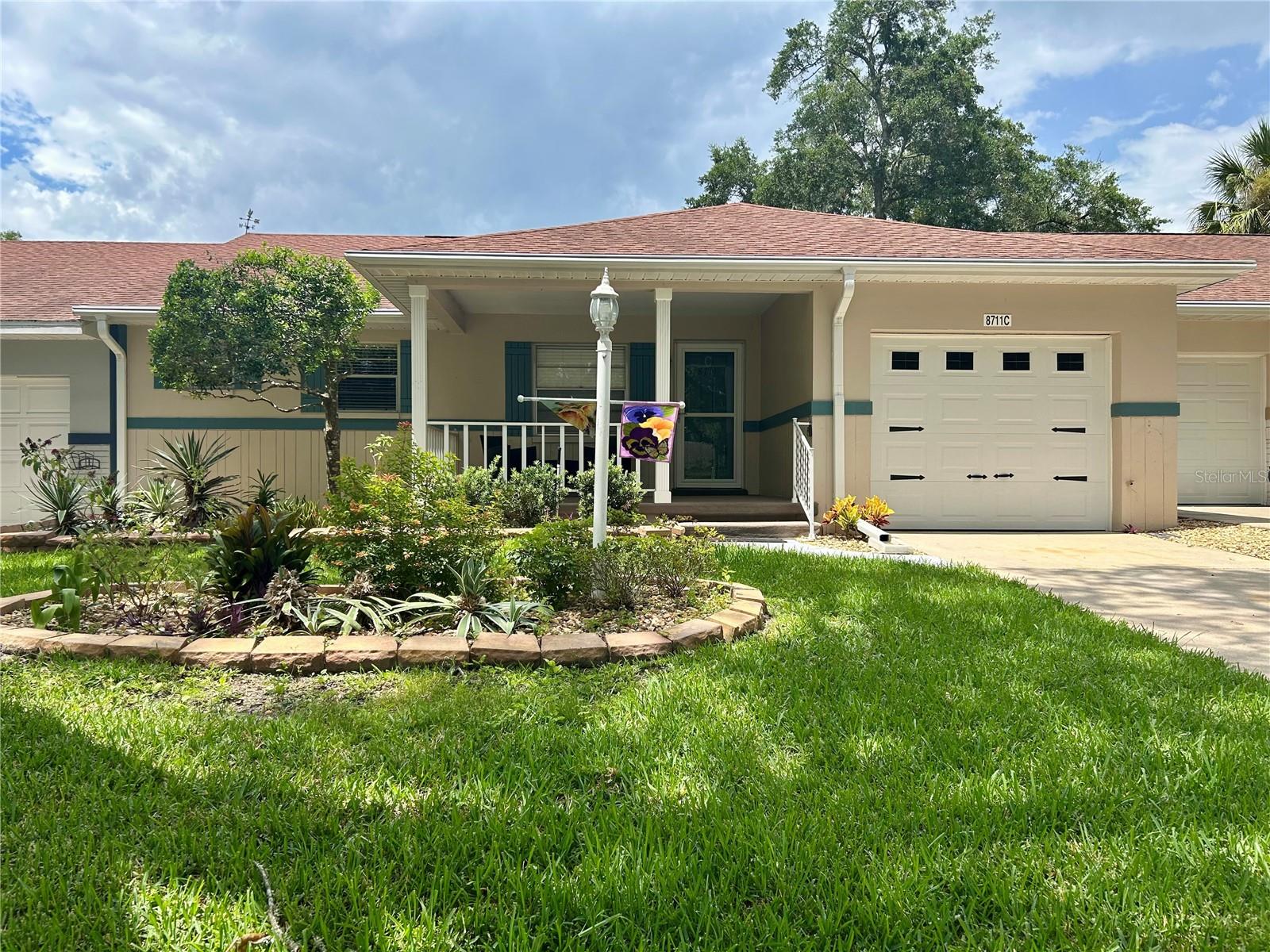 CIRCLE SQUARE WOODS - Residential