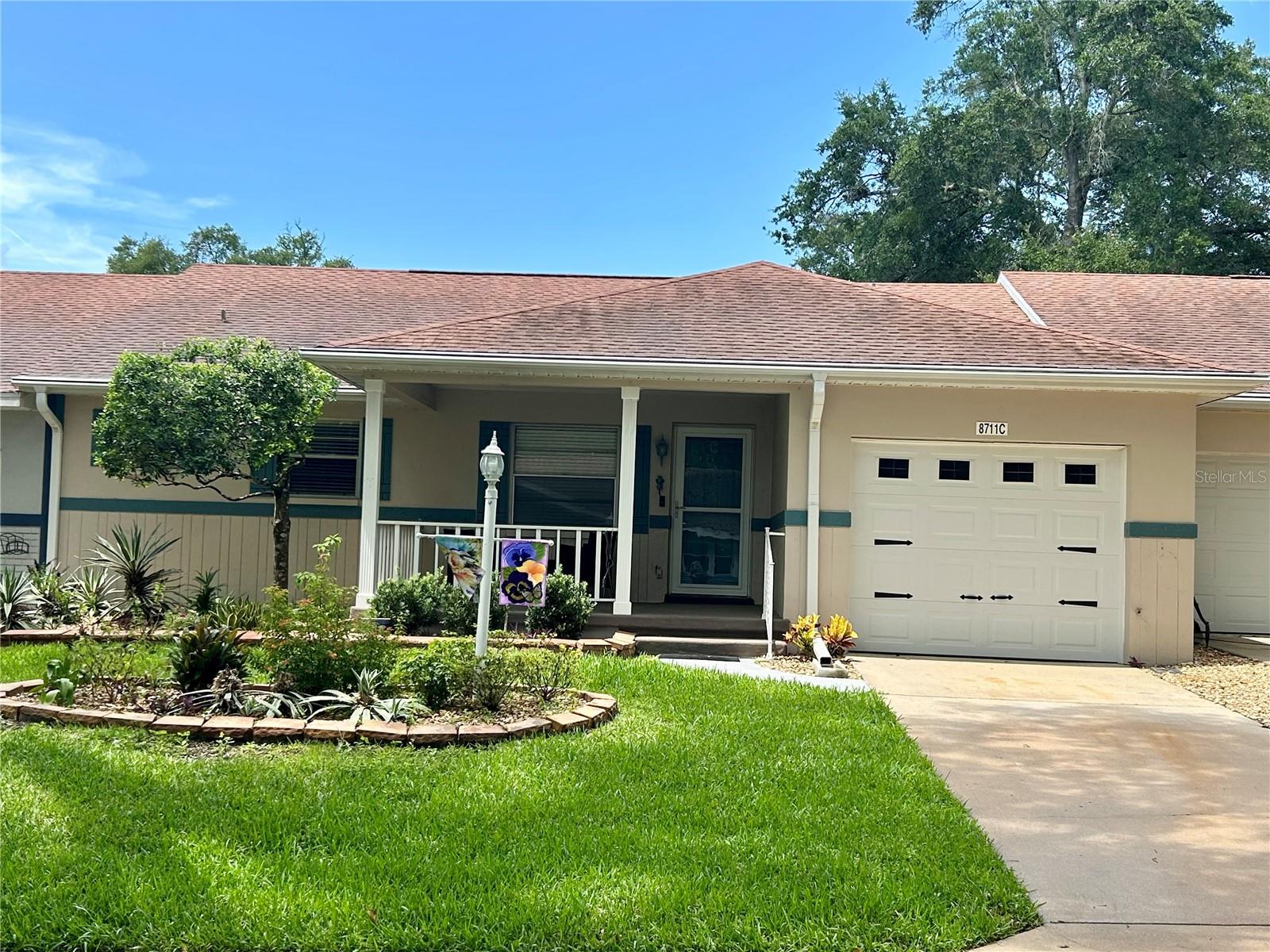 CIRCLE SQUARE WOODS - Residential
