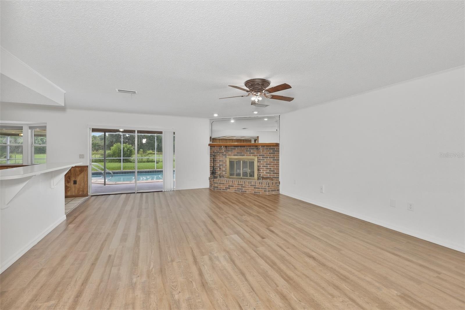 ACREAGE - NOT IN SUBDIVISION - Residential