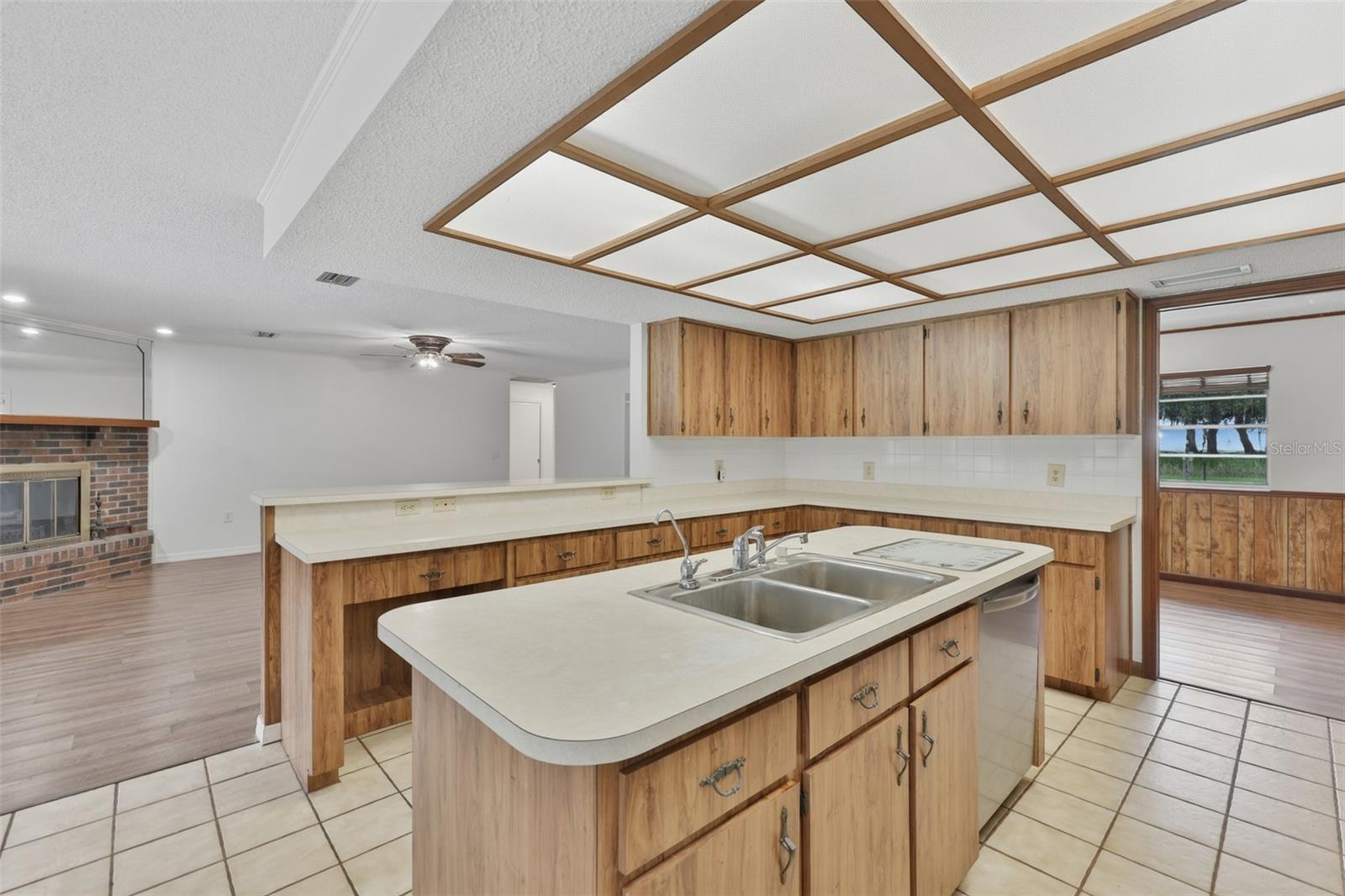ACREAGE - NOT IN SUBDIVISION - Residential