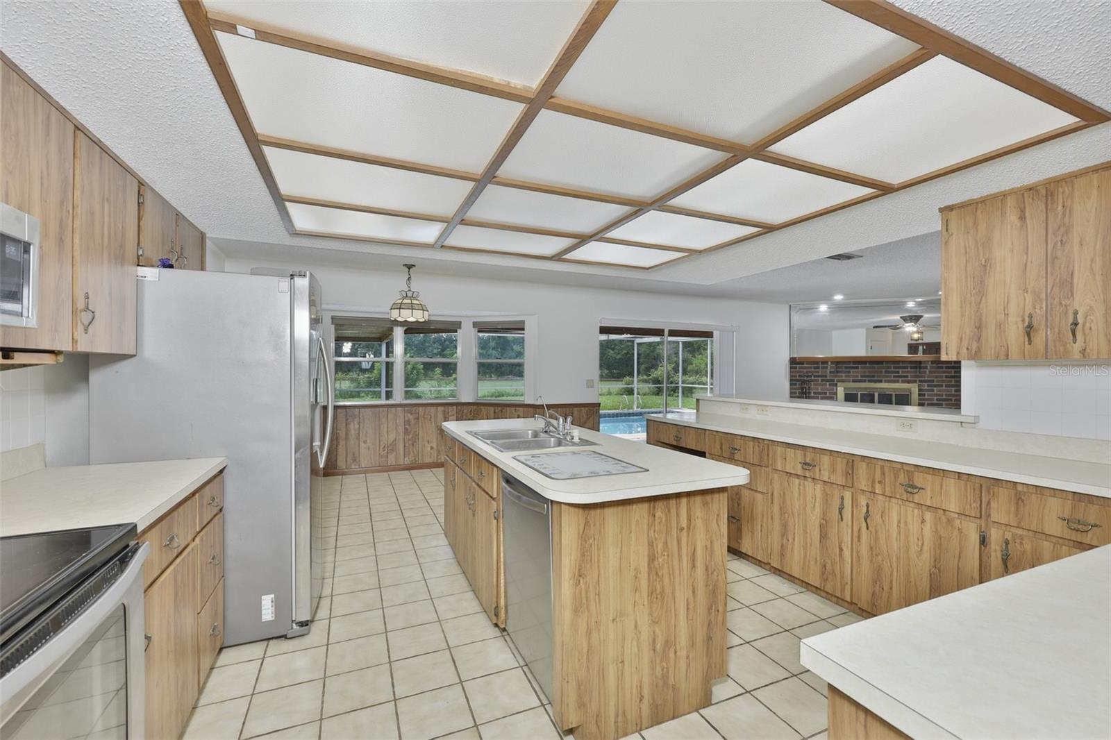 ACREAGE - NOT IN SUBDIVISION - Residential