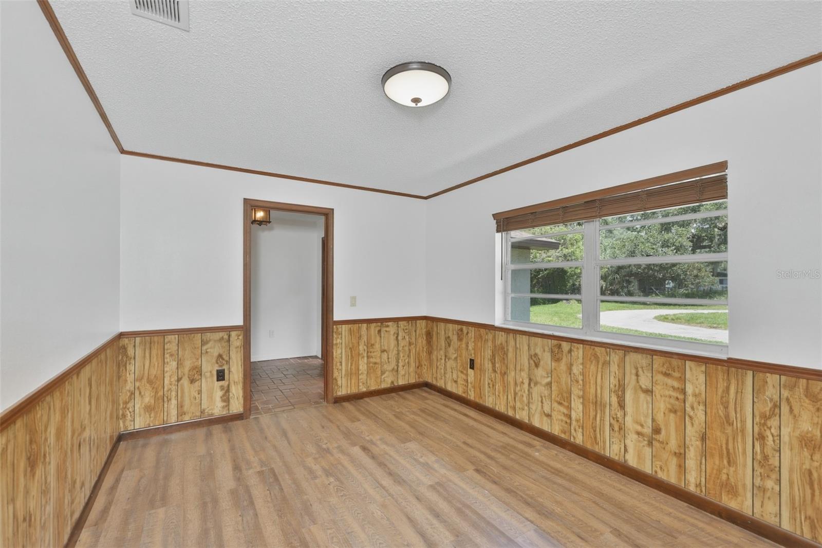 ACREAGE - NOT IN SUBDIVISION - Residential
