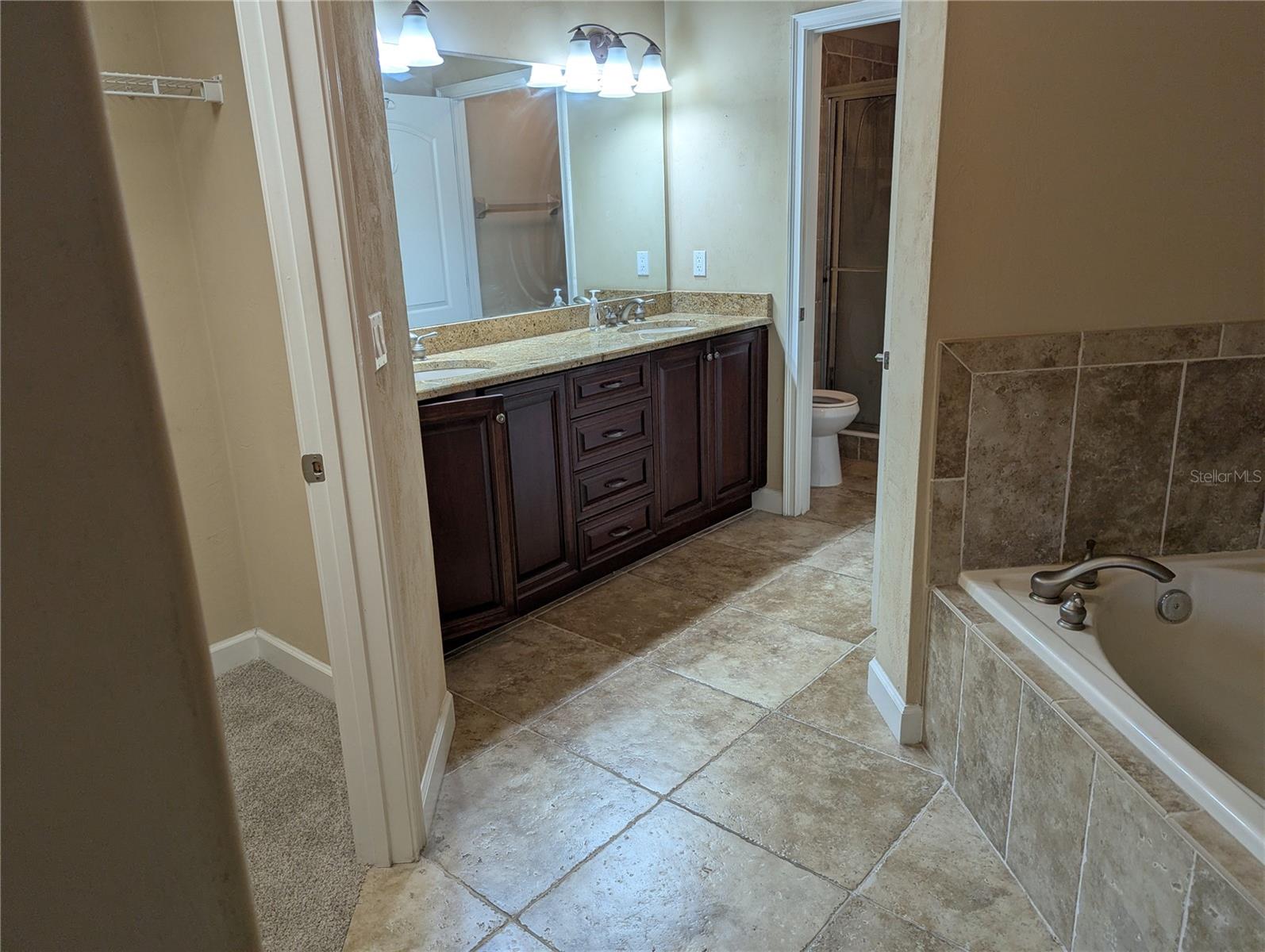 TUSCANY SQUARE 01 CONDO - Residential Lease