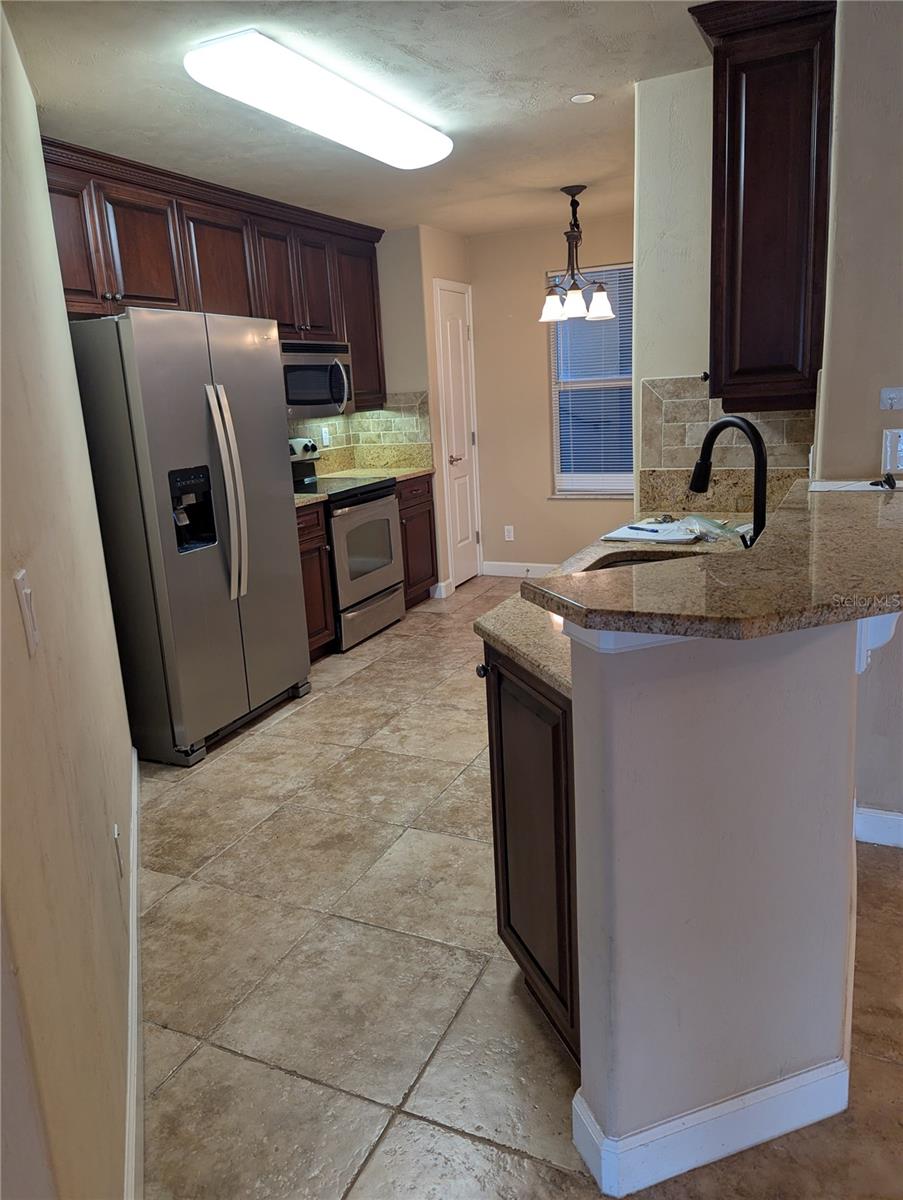 TUSCANY SQUARE 01 CONDO - Residential Lease