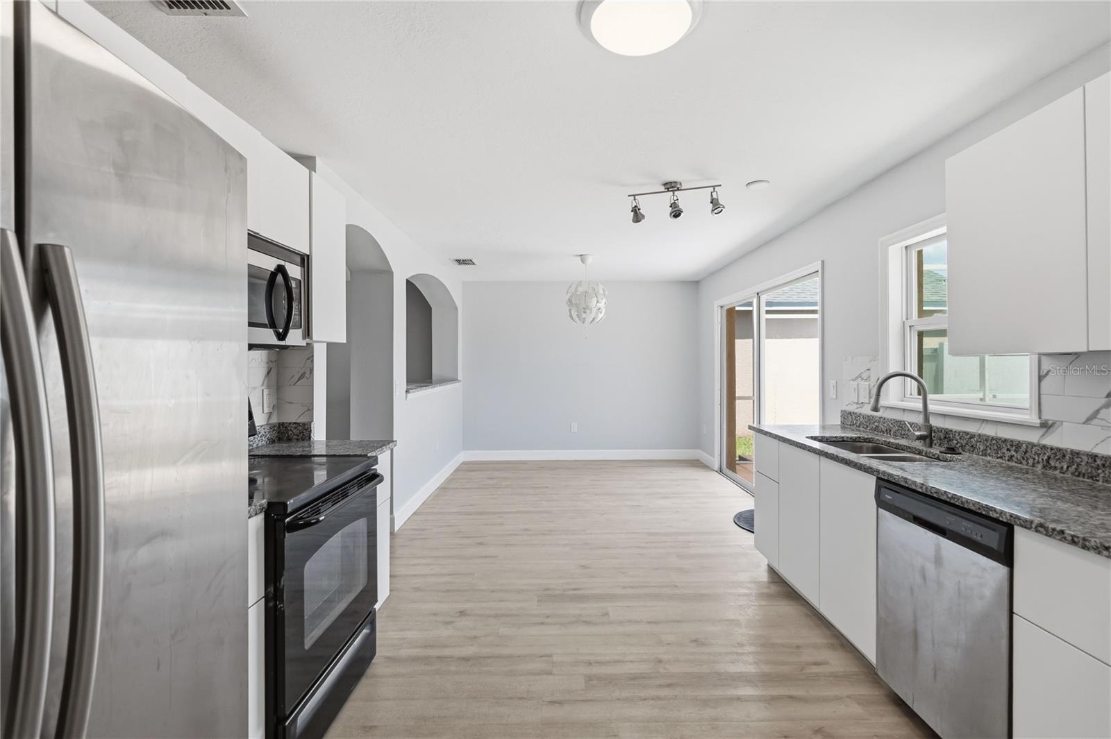 HEATHER GLEN AT MEADOW WOODS 43/134 - Residential