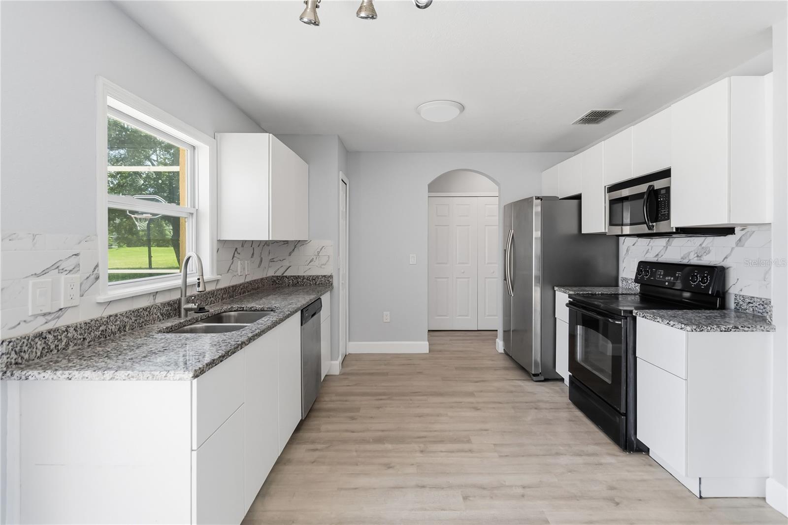 HEATHER GLEN AT MEADOW WOODS 43/134 - Residential