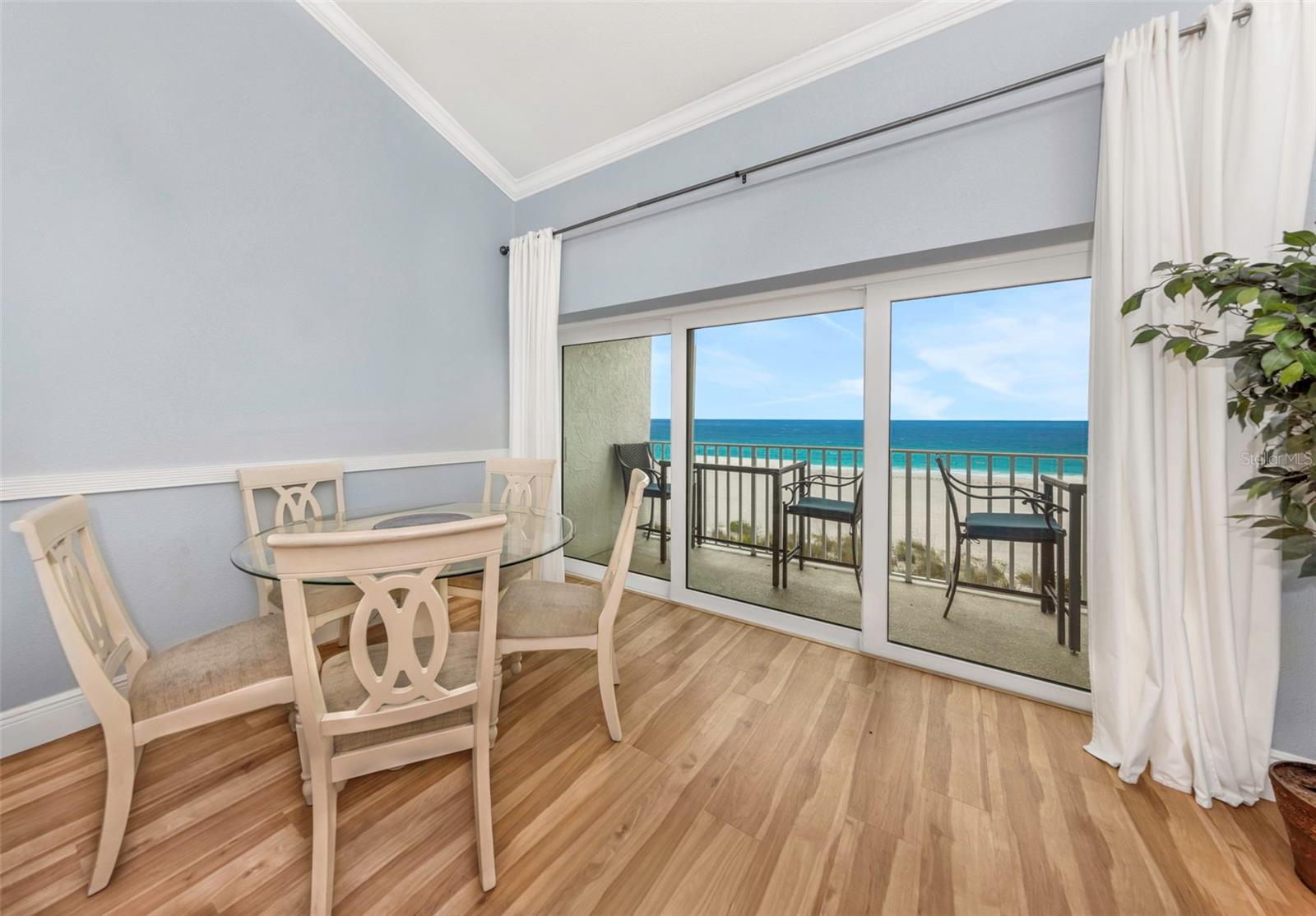 PIPERS III A CONDO - Residential